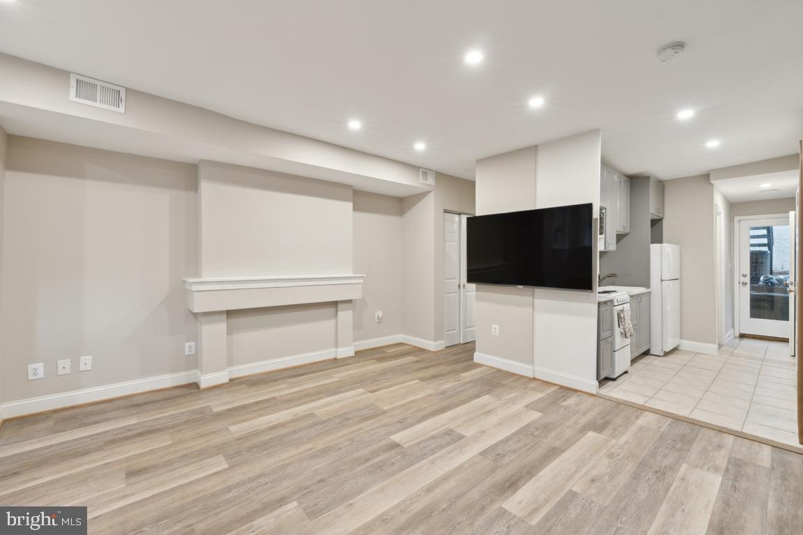 Real estate listing preview #29