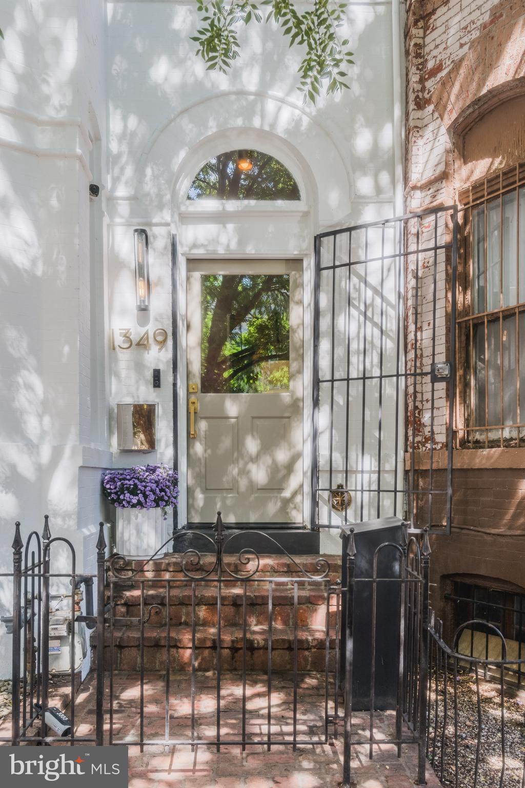 Real estate listing preview #2