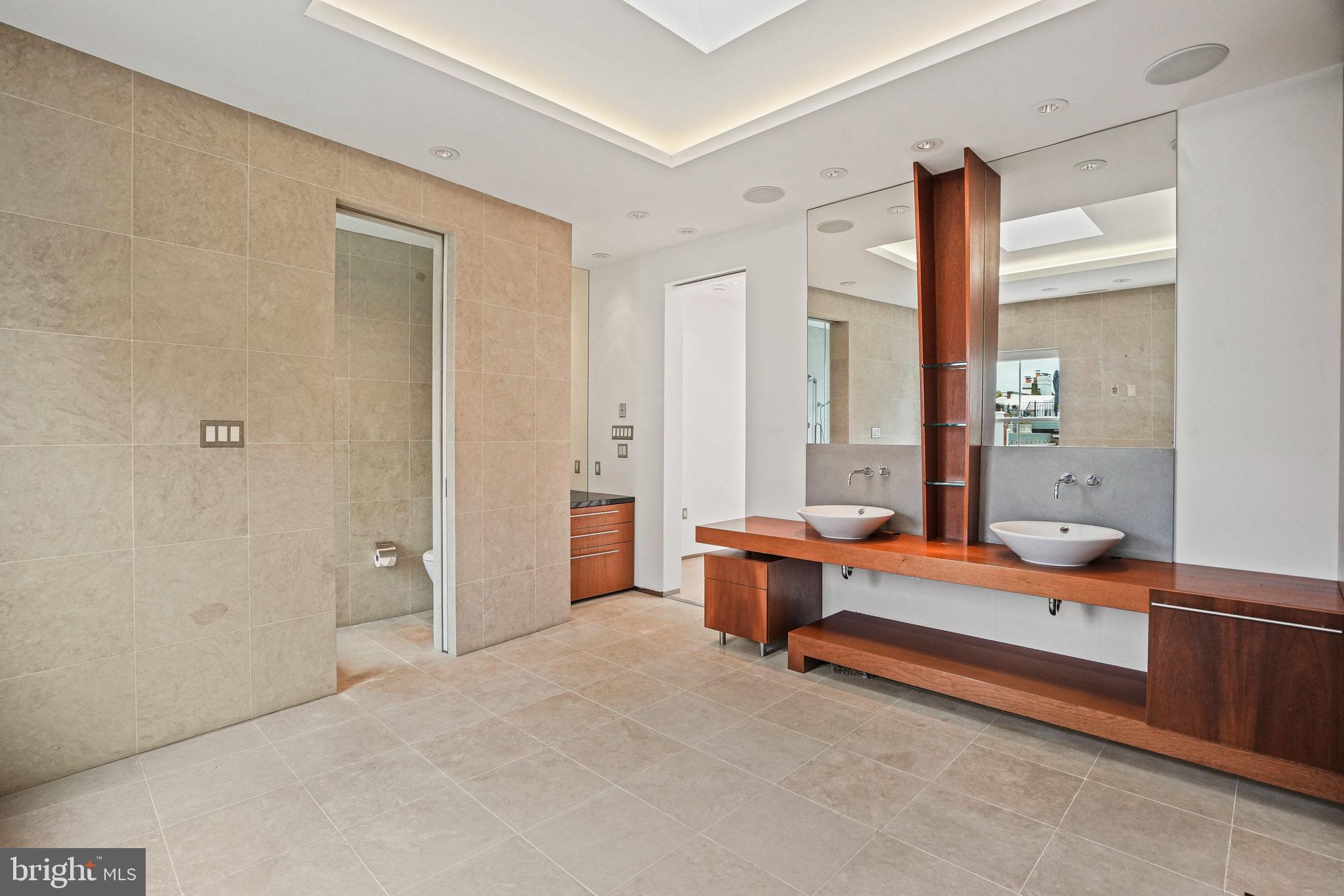 Real estate listing preview #34