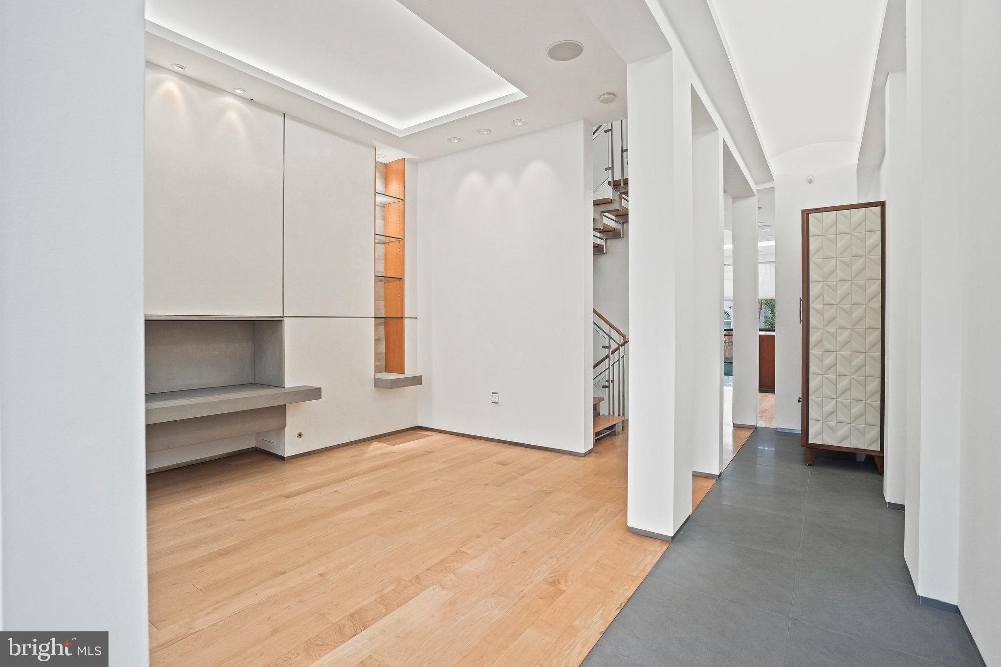 Real estate listing preview #5