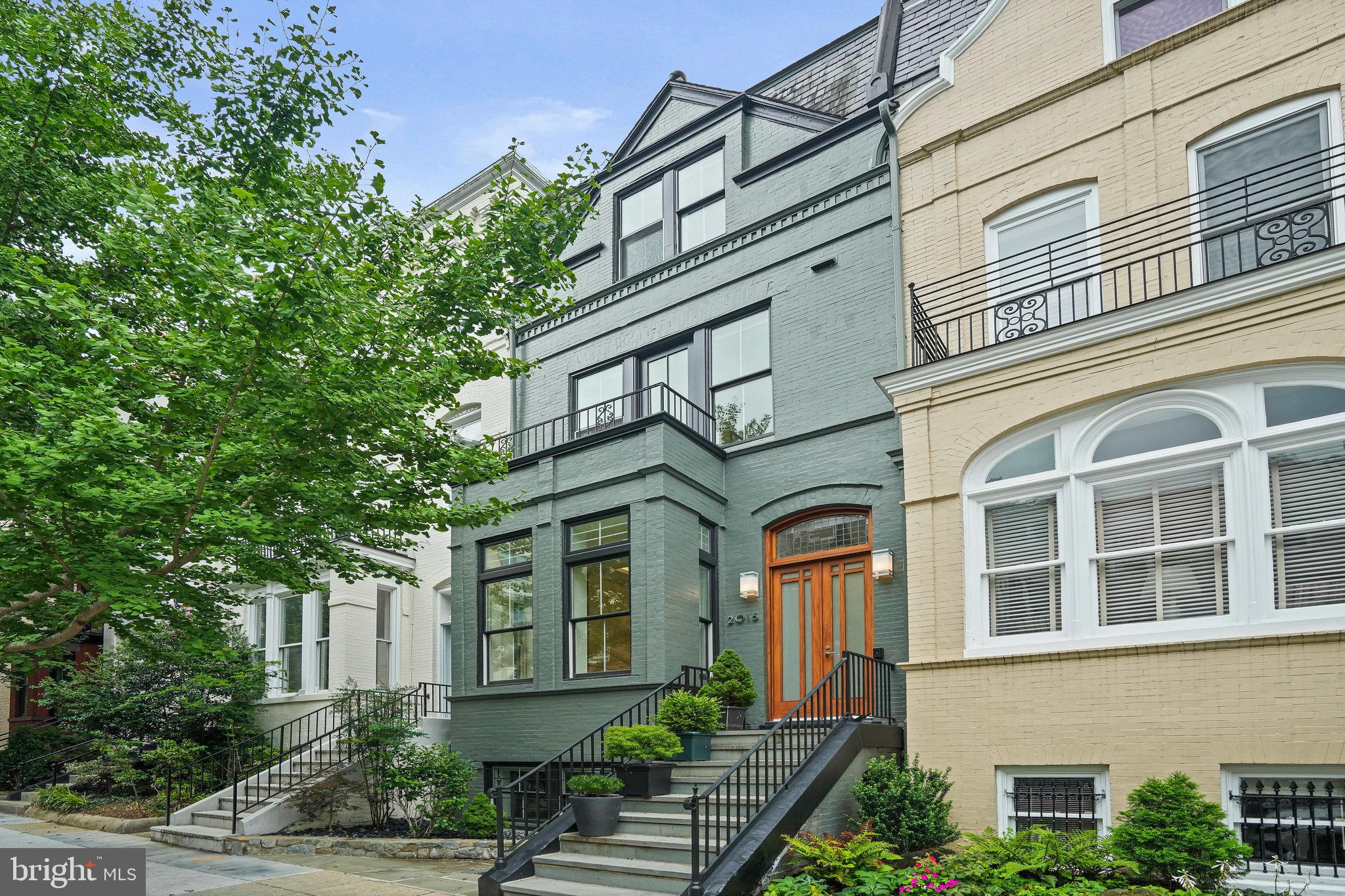 Real estate listing preview #2