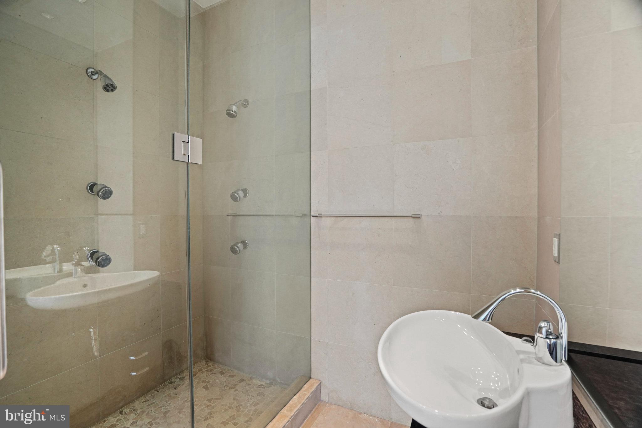 Real estate listing preview #26