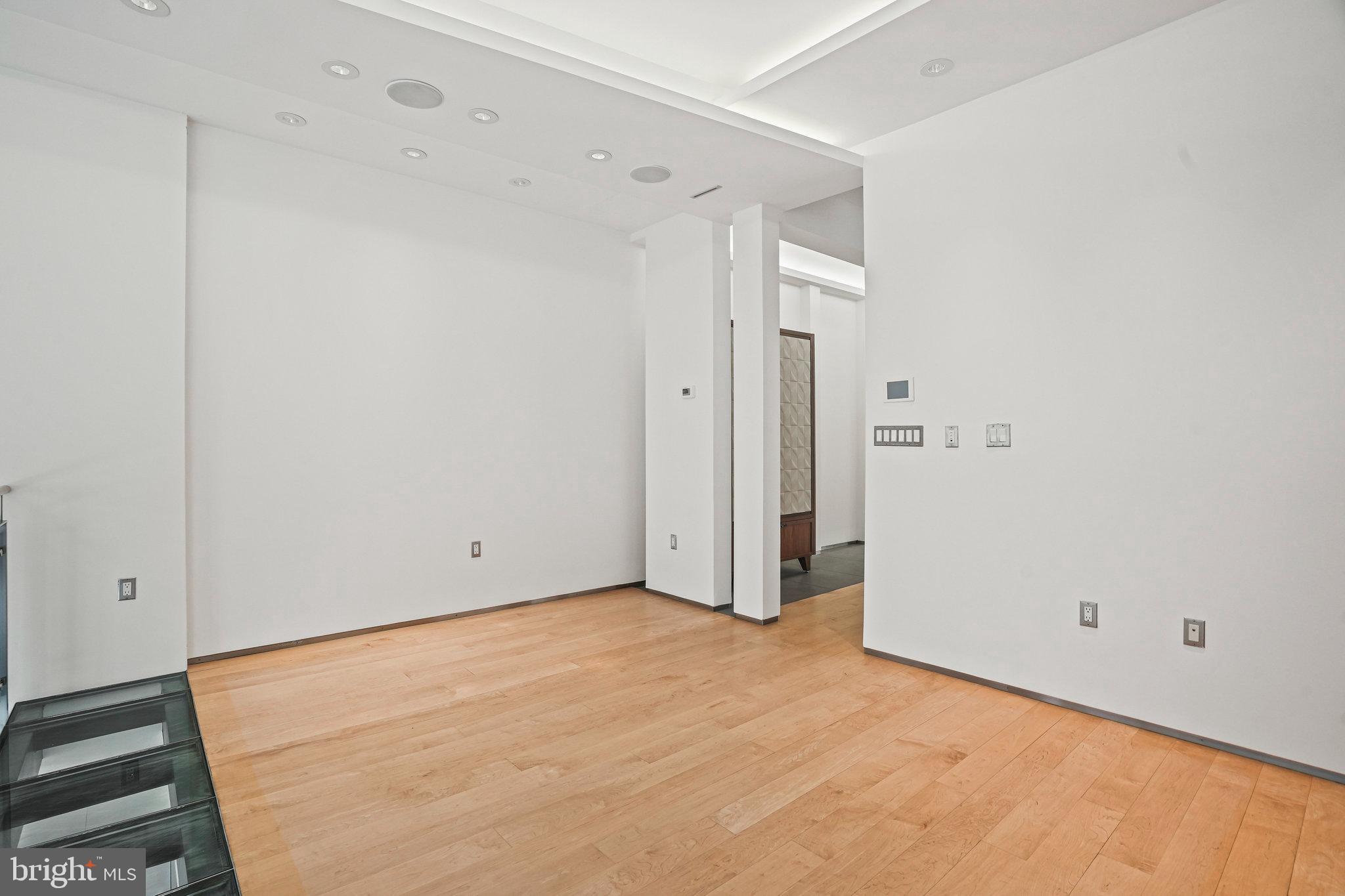 Real estate listing preview #19