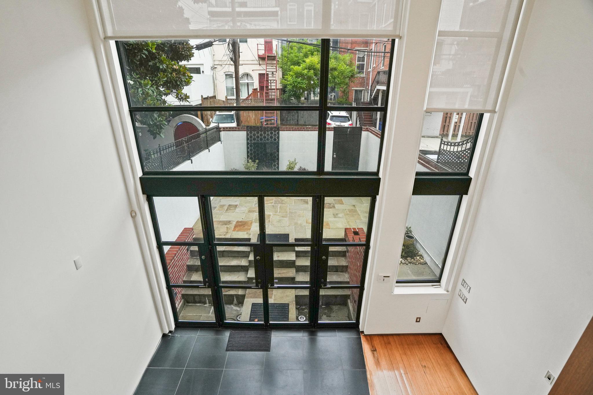 Real estate listing preview #16