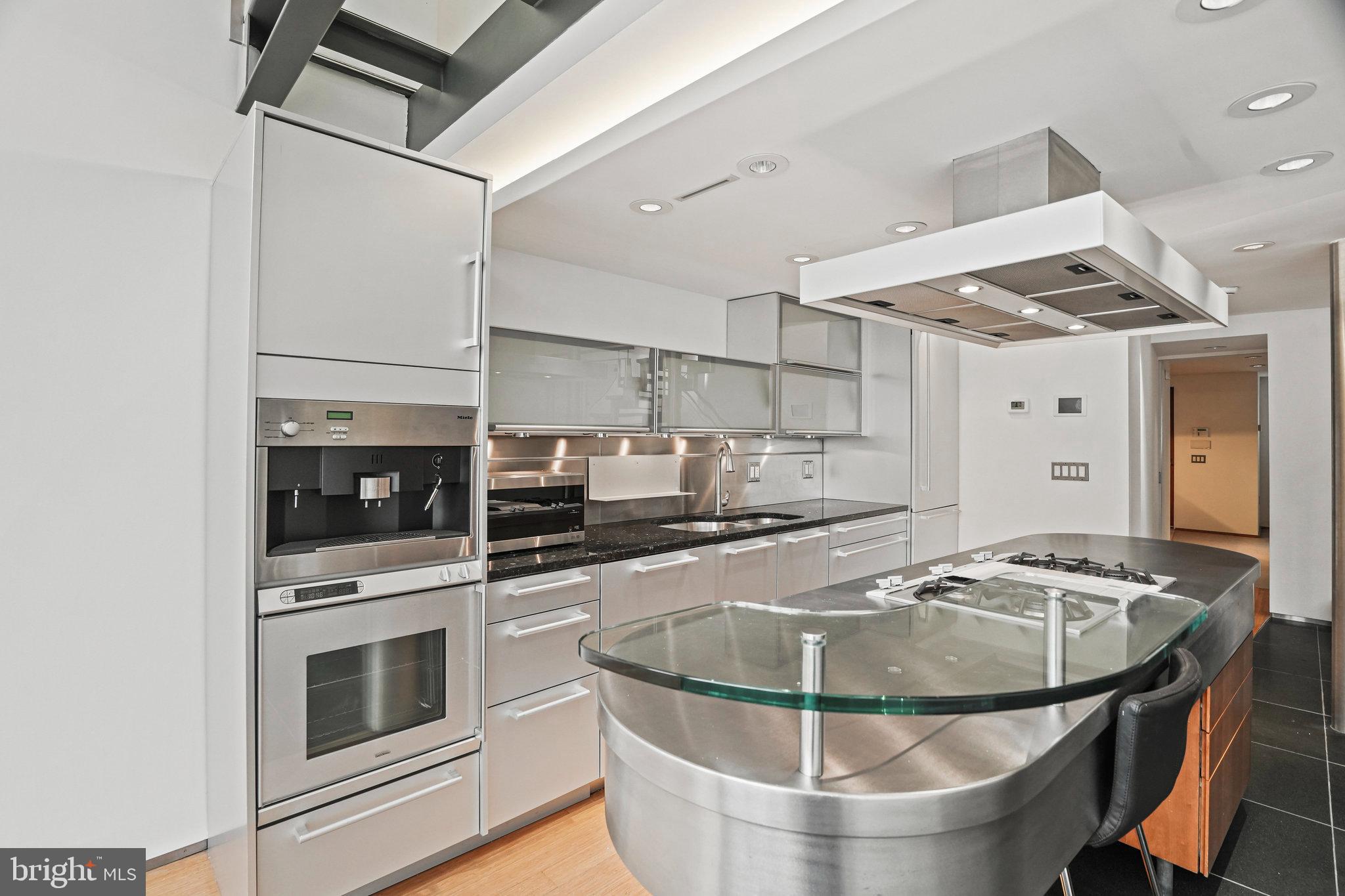 Real estate listing preview #10