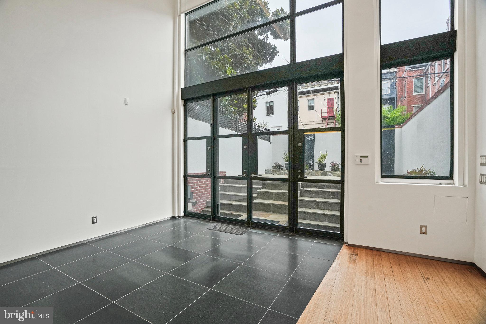 Real estate listing preview #15