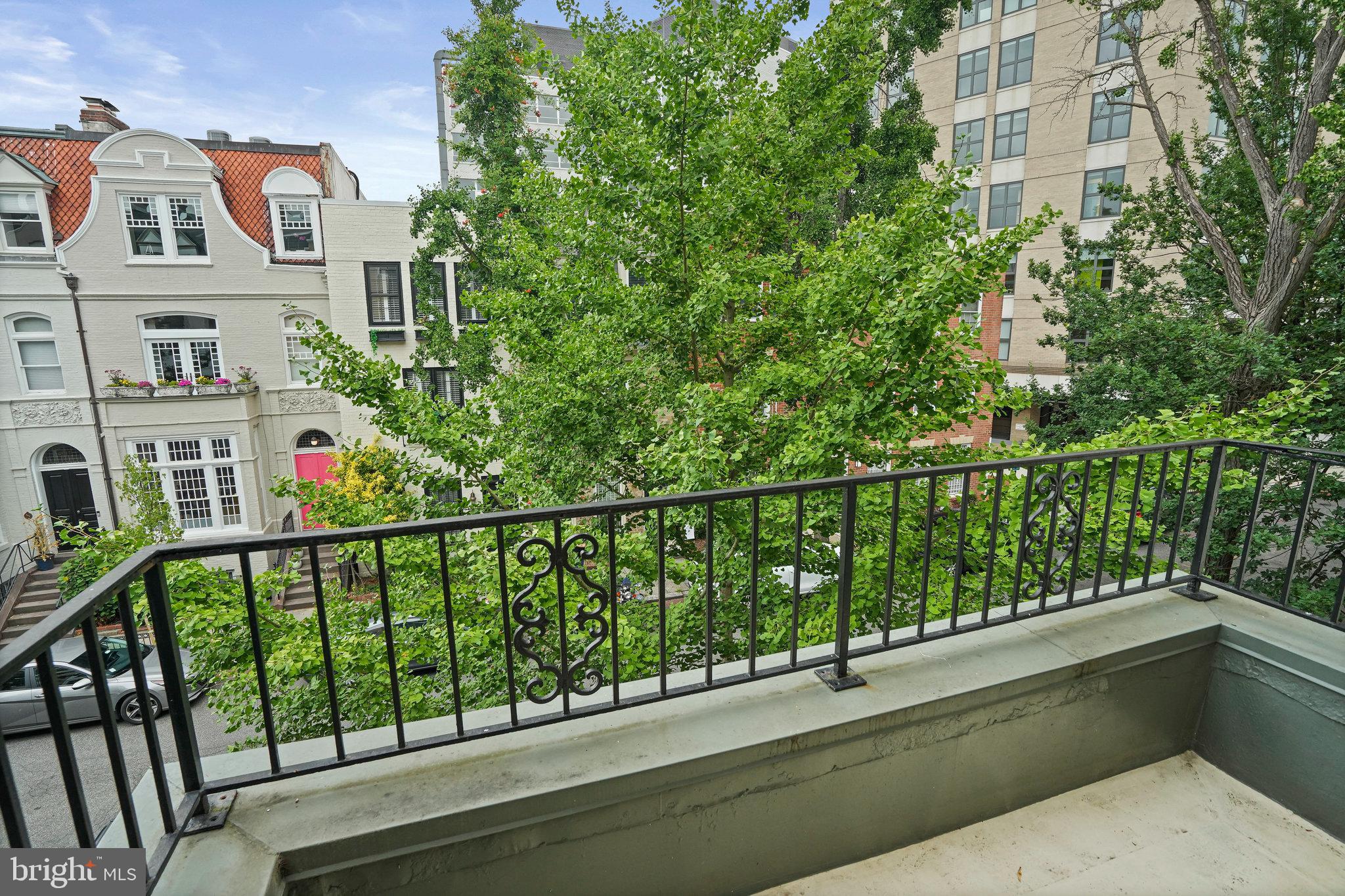 Real estate listing preview #23