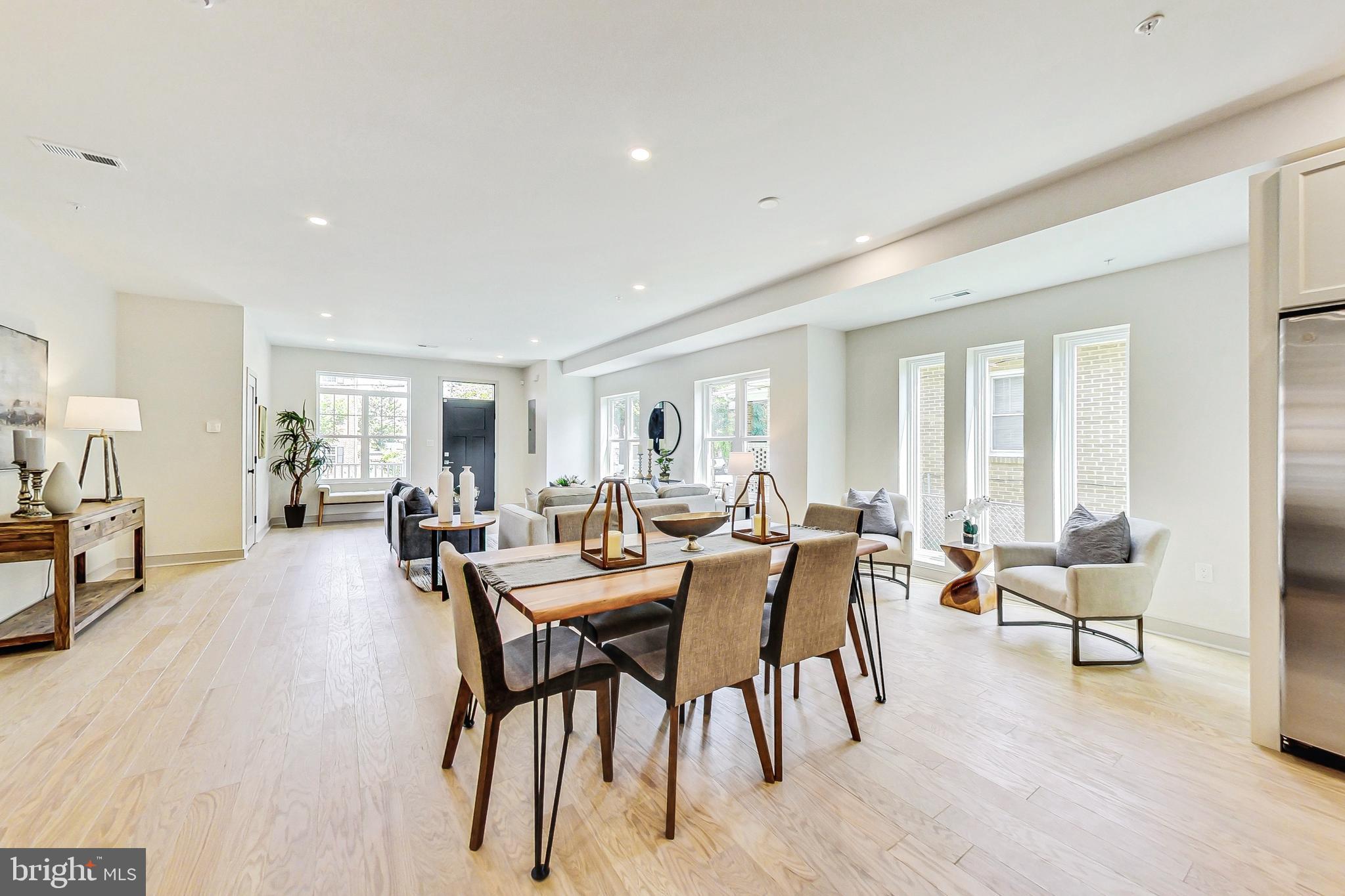 Real estate listing preview #7