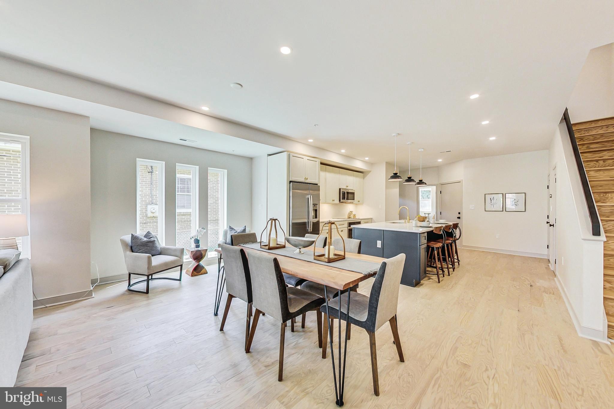 Real estate listing preview #9