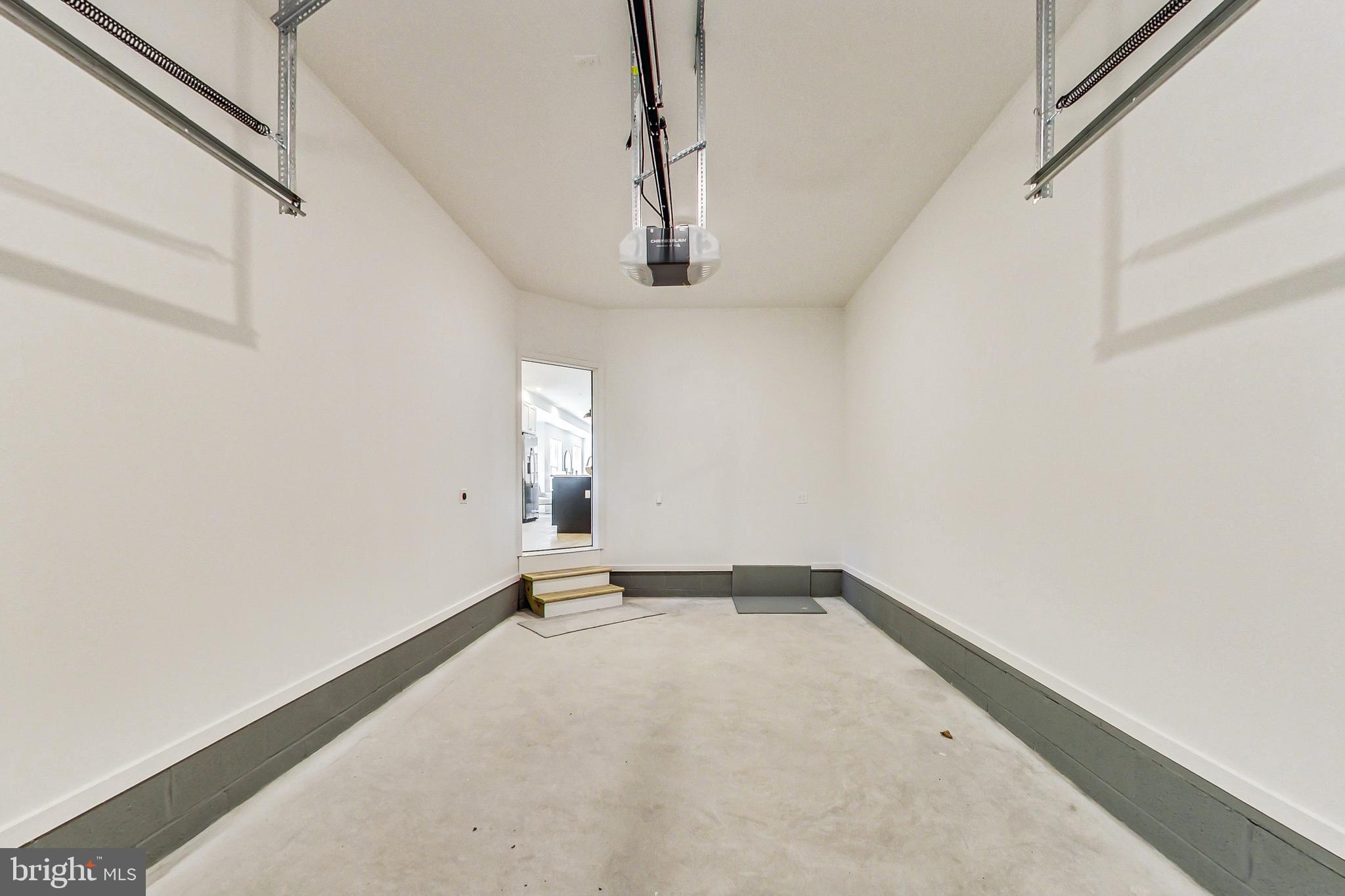 Real estate listing preview #31