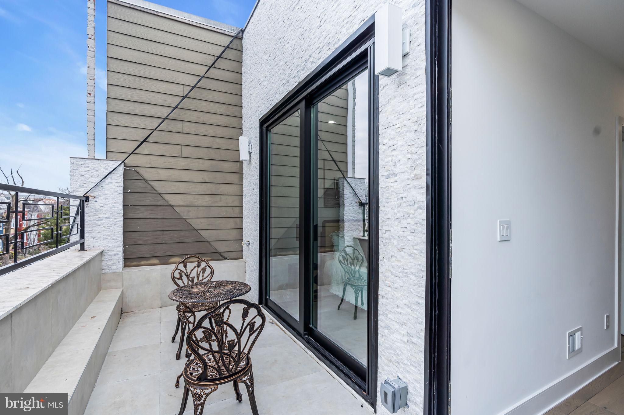 Real estate listing preview #42