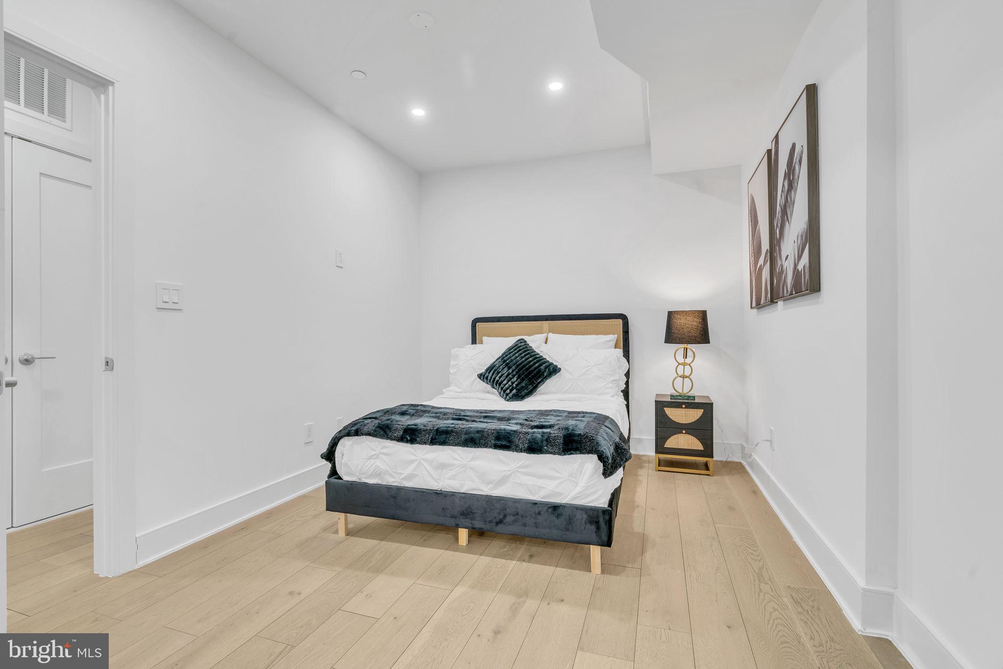 Real estate listing preview #77