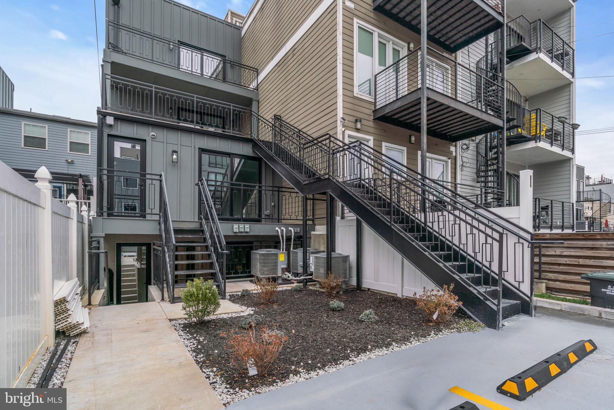 Real estate listing preview #84