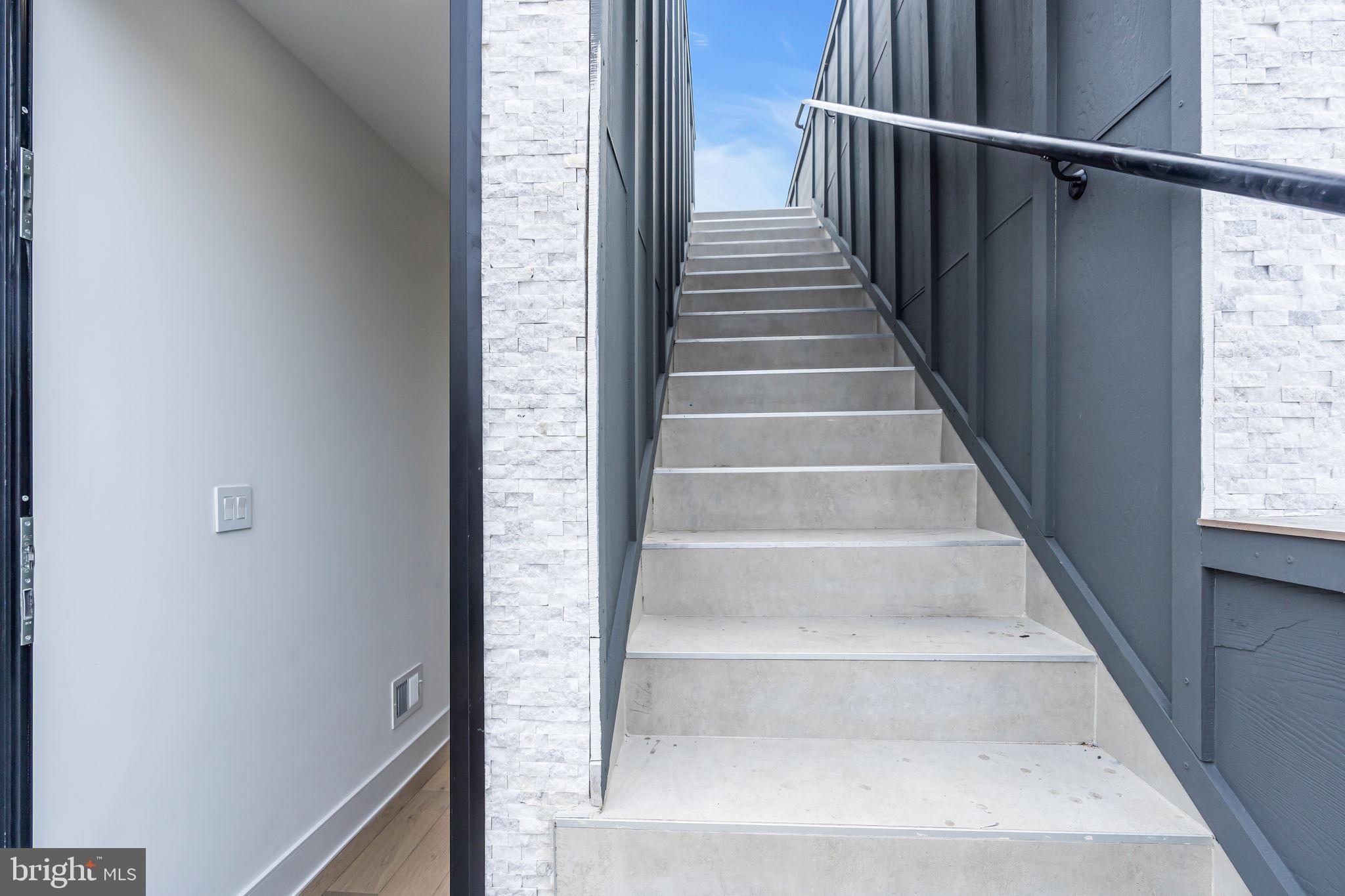 Real estate listing preview #44