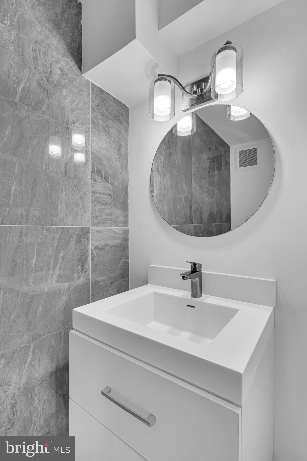 Real estate listing preview #18