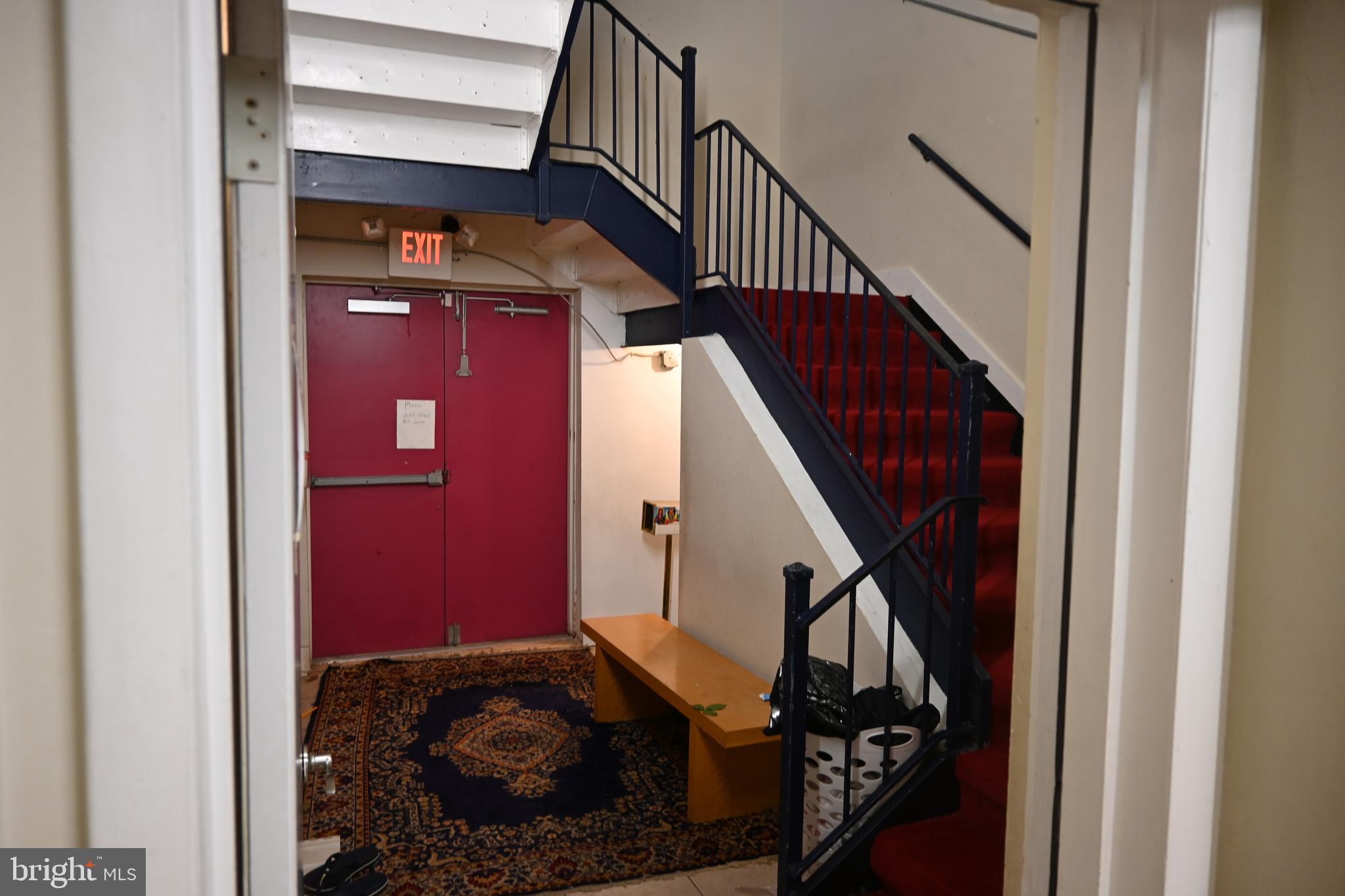 Real estate listing preview #3