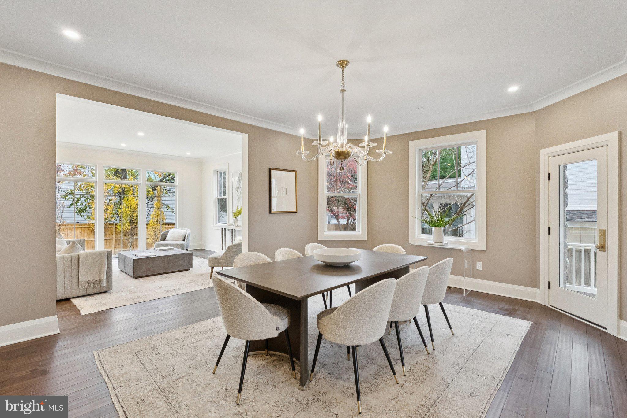 Real estate listing preview #8