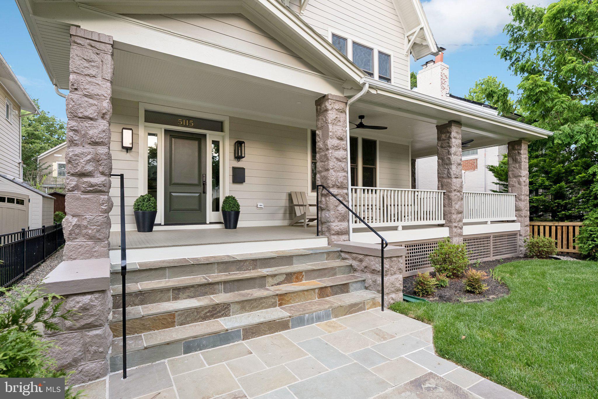 Real estate listing preview #2