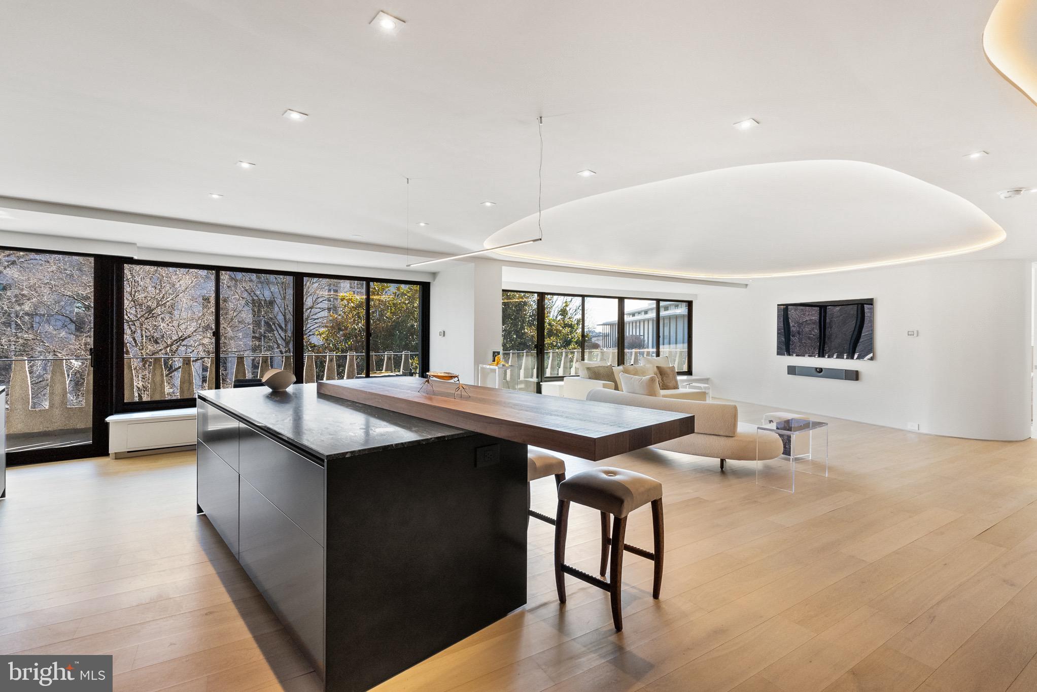 Real estate listing preview #6