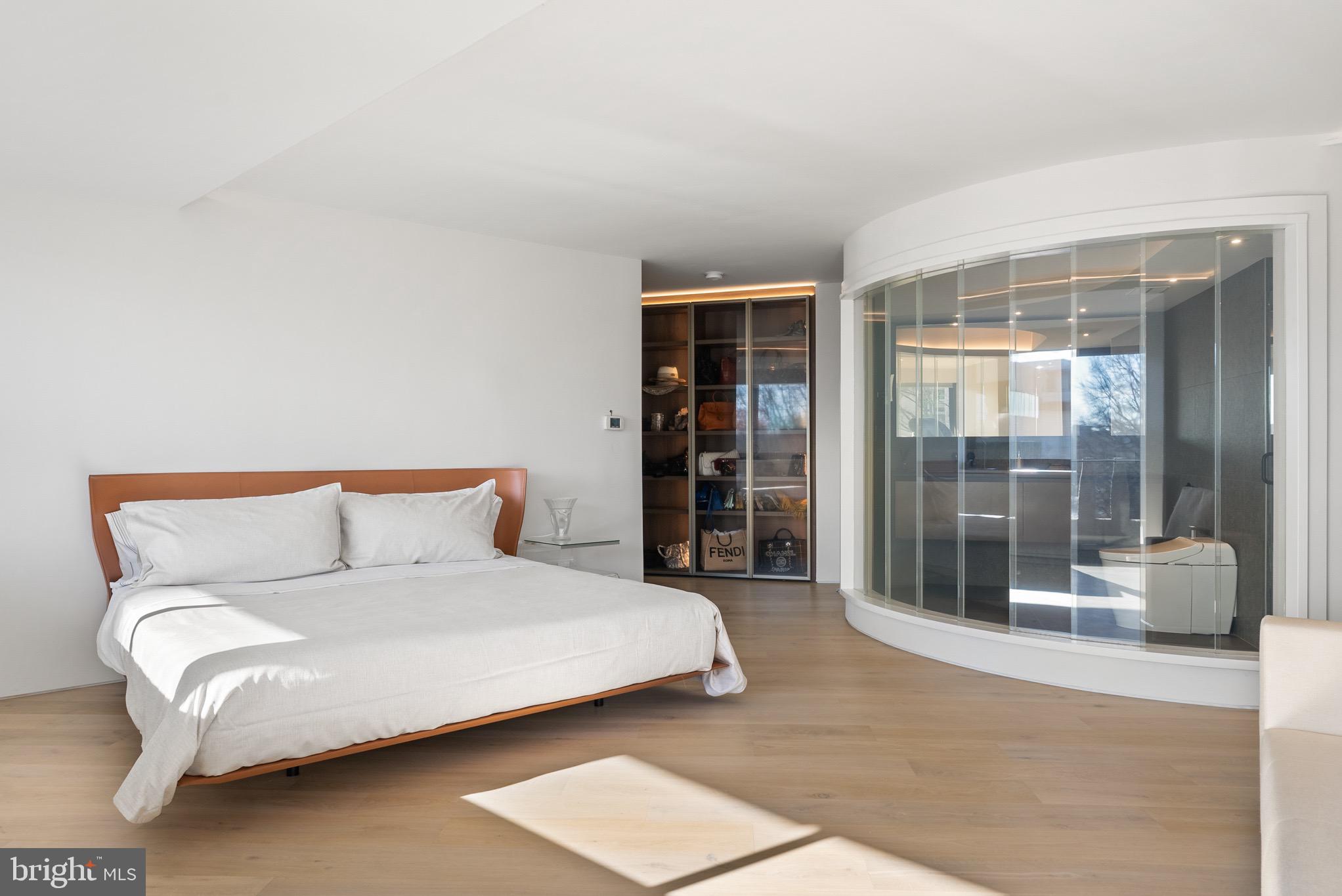 Real estate listing preview #32