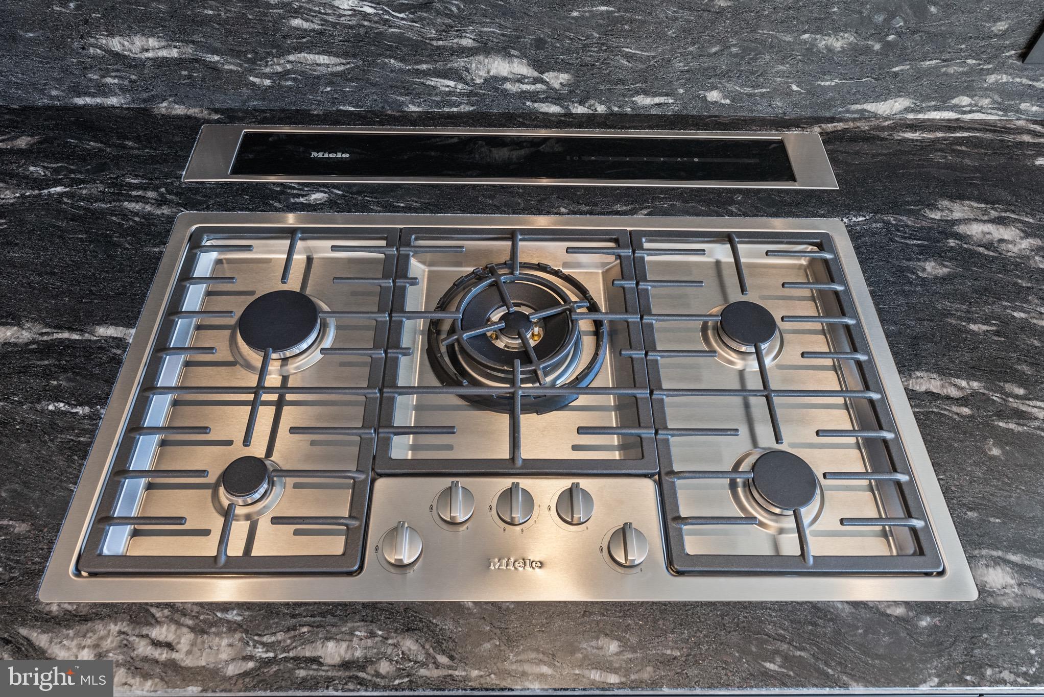 Real estate listing preview #20