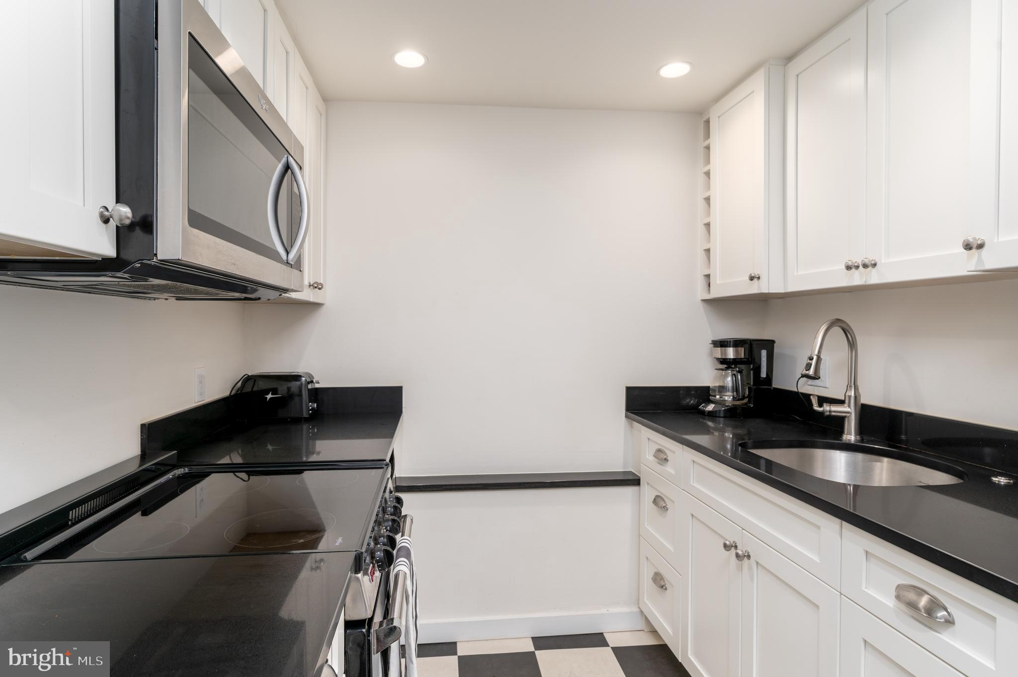 Real estate listing preview #16