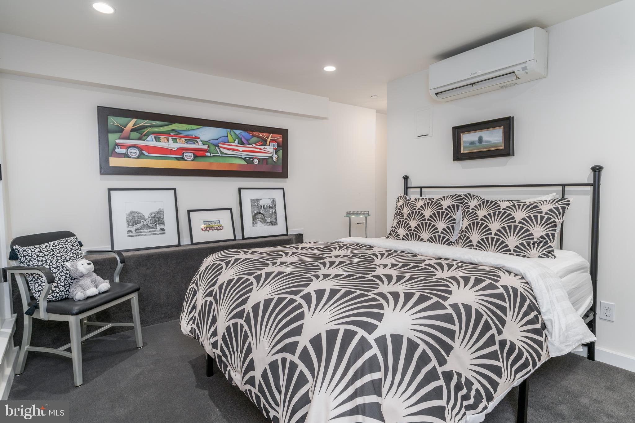 Real estate listing preview #18