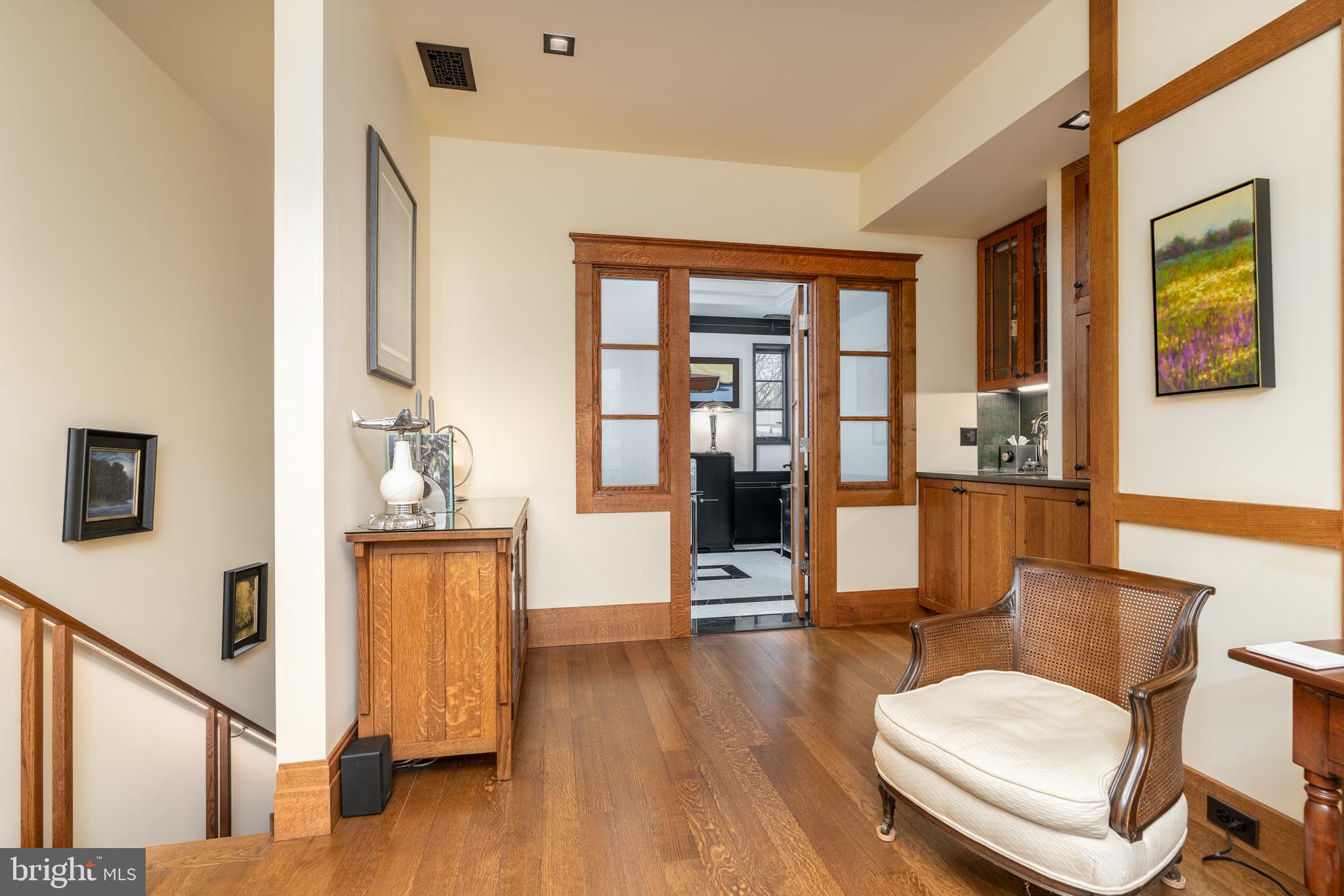 Real estate listing preview #13