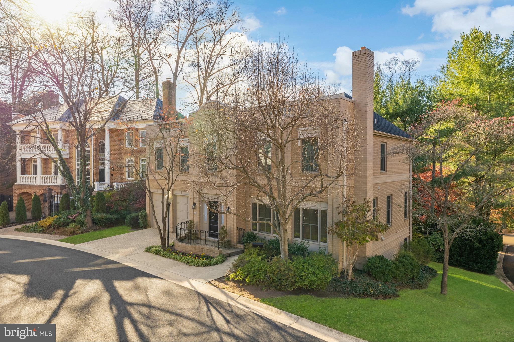 Real estate listing preview #14