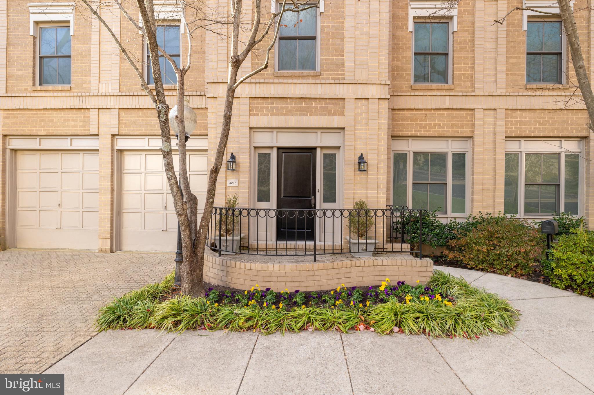 Real estate listing preview #3