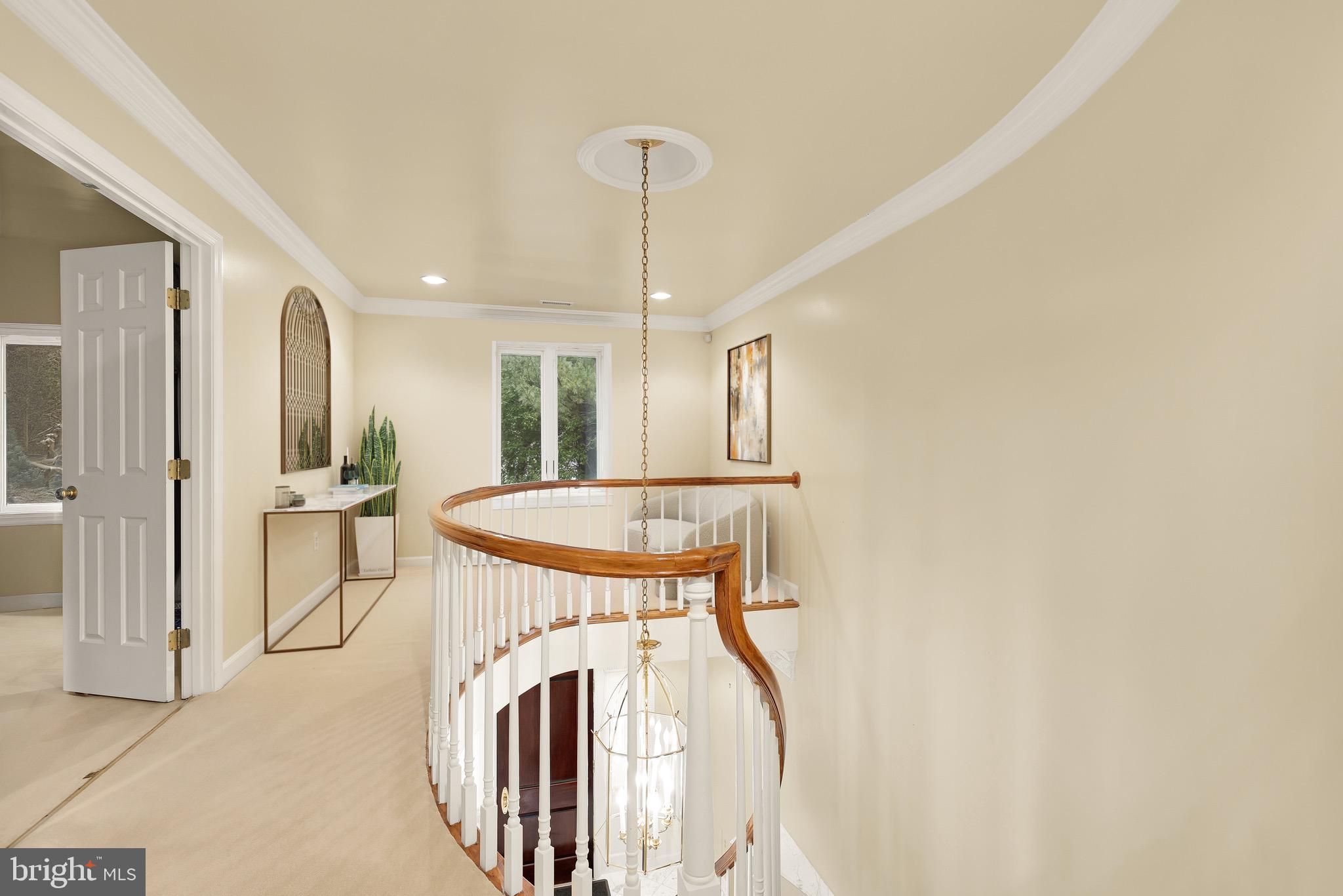 Real estate listing preview #8