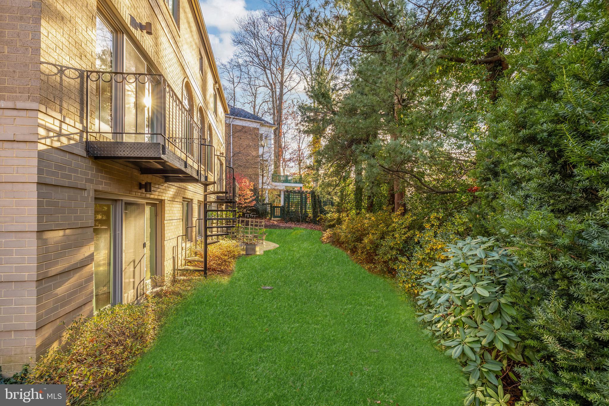 Real estate listing preview #19