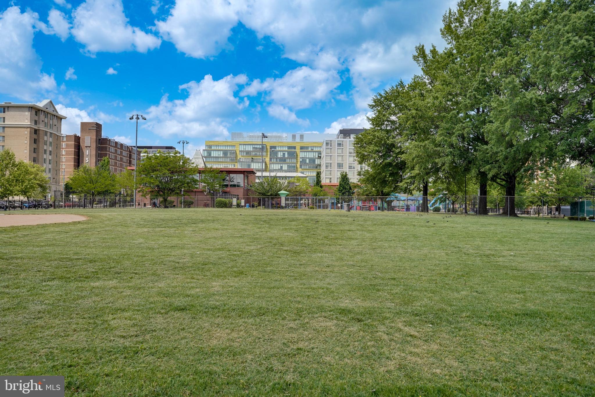 Real estate listing preview #139