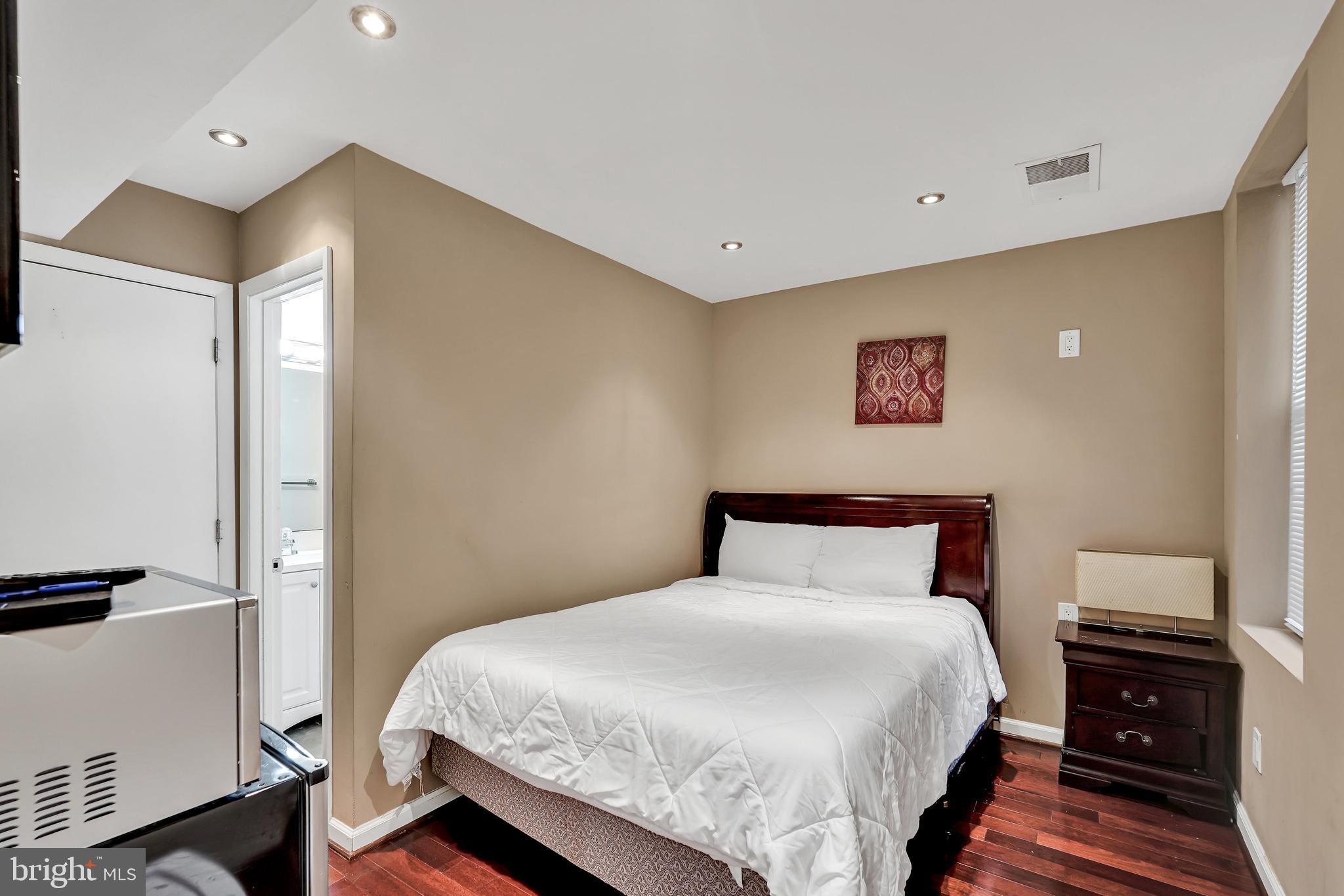 Real estate listing preview #33