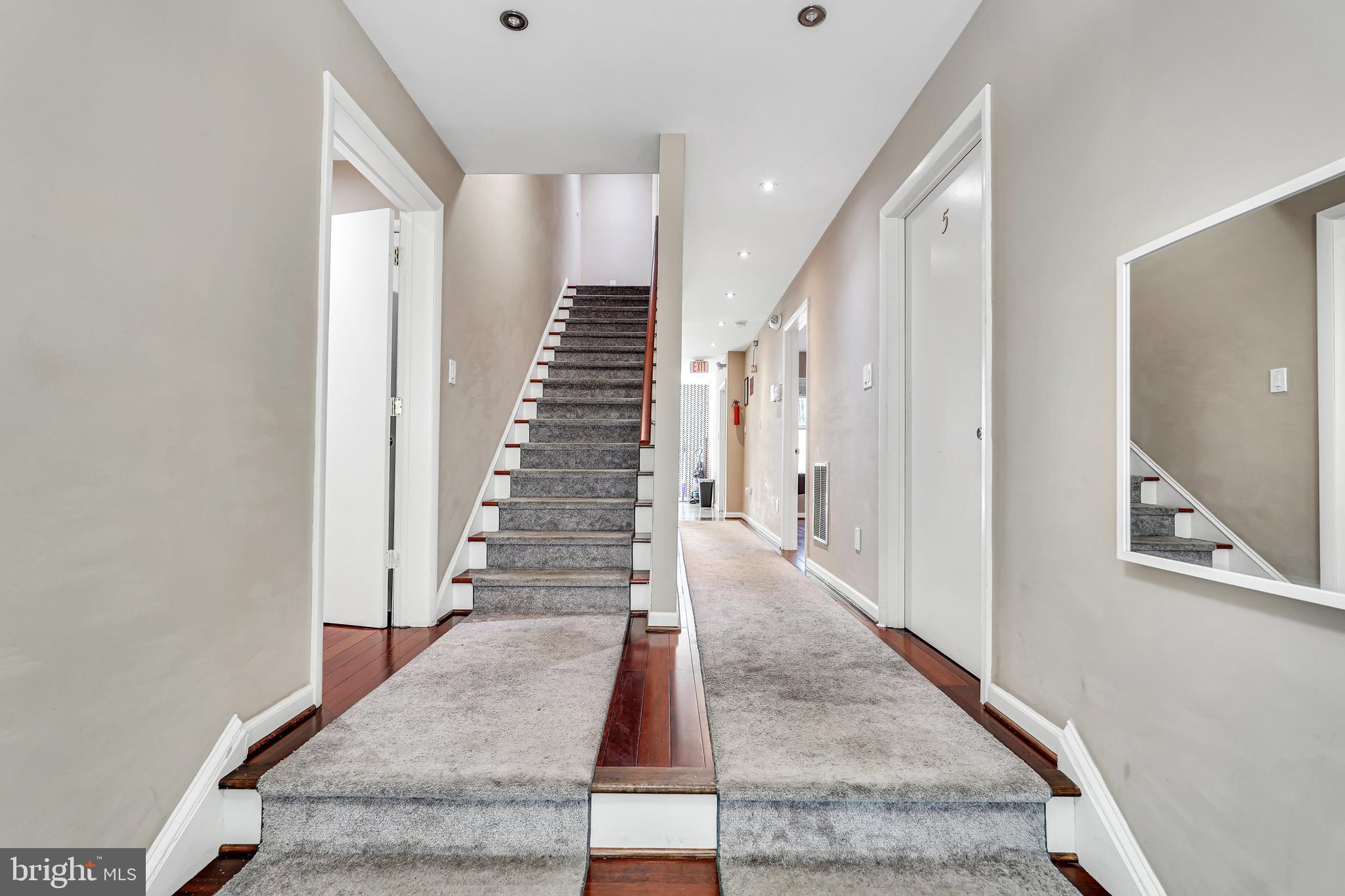 Real estate listing preview #11