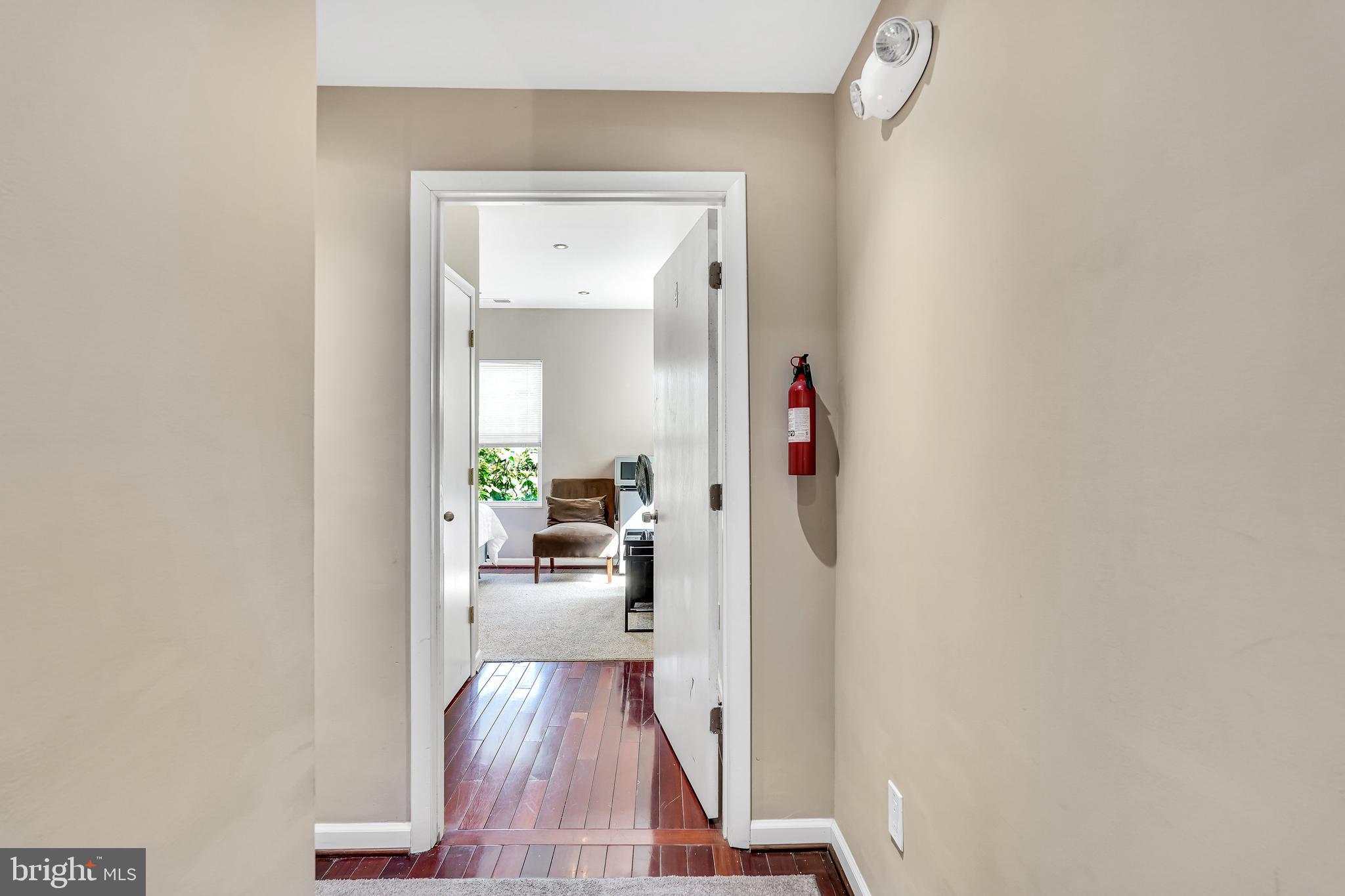 Real estate listing preview #119