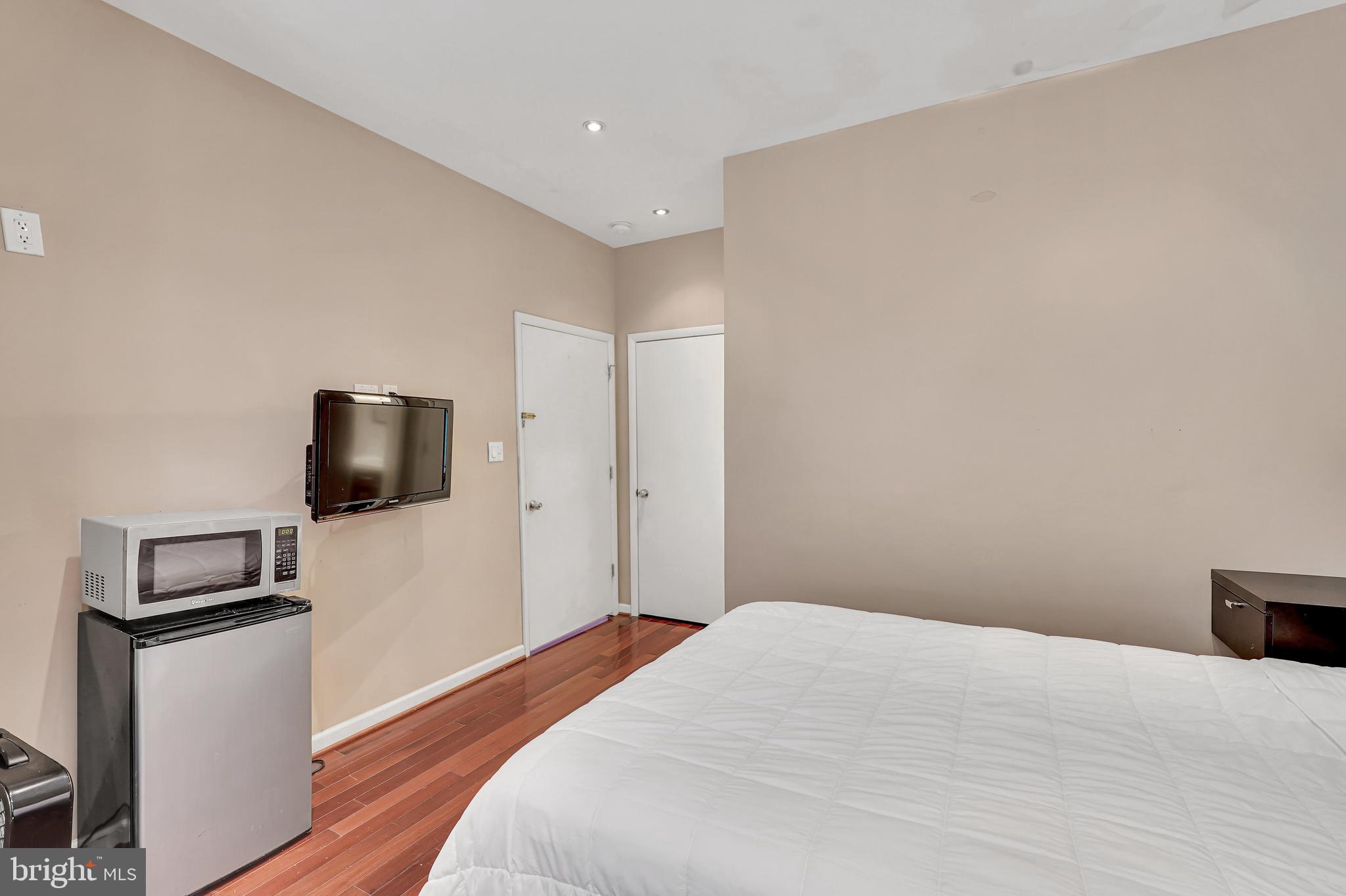 Real estate listing preview #127