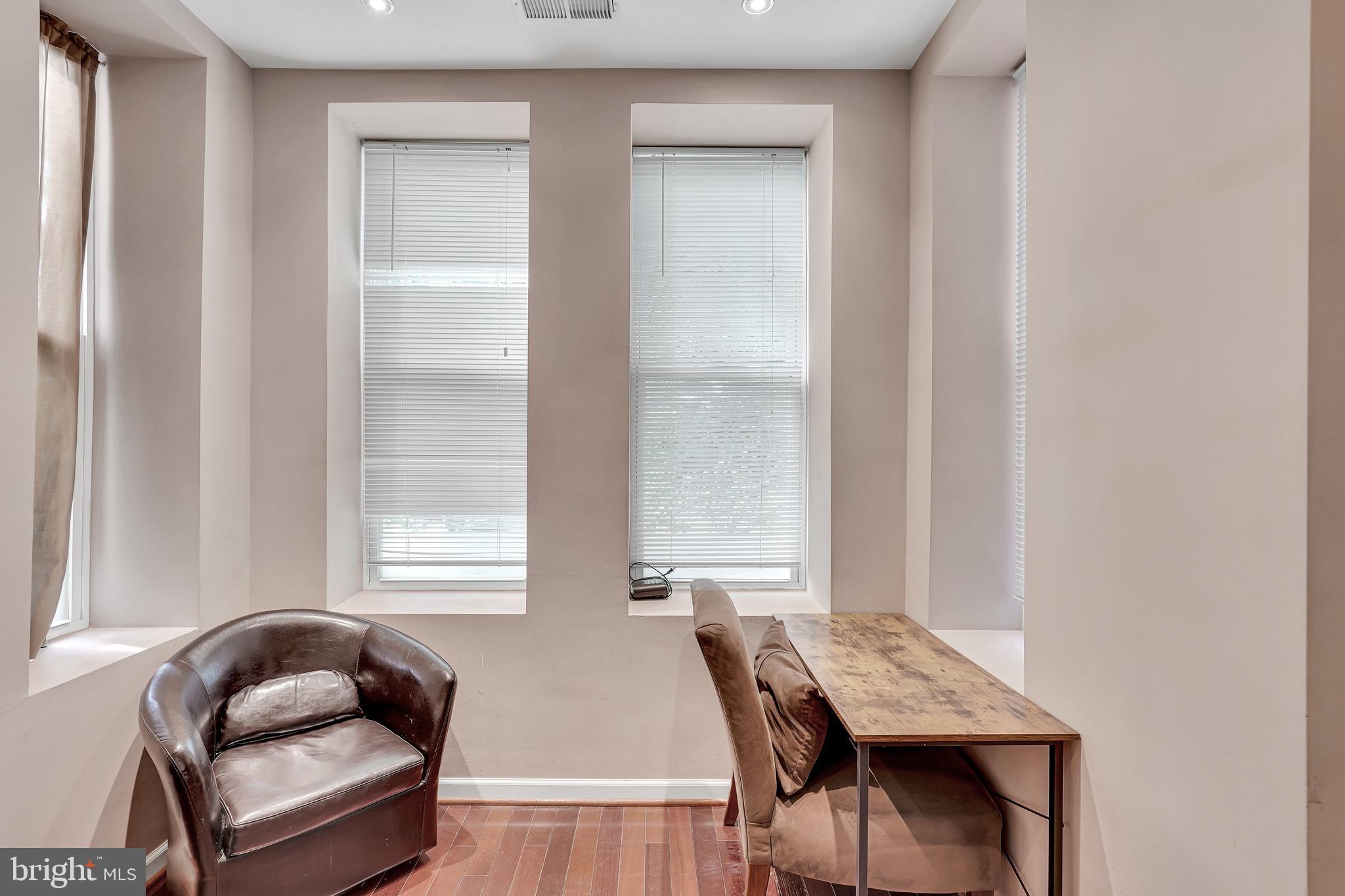 Real estate listing preview #123