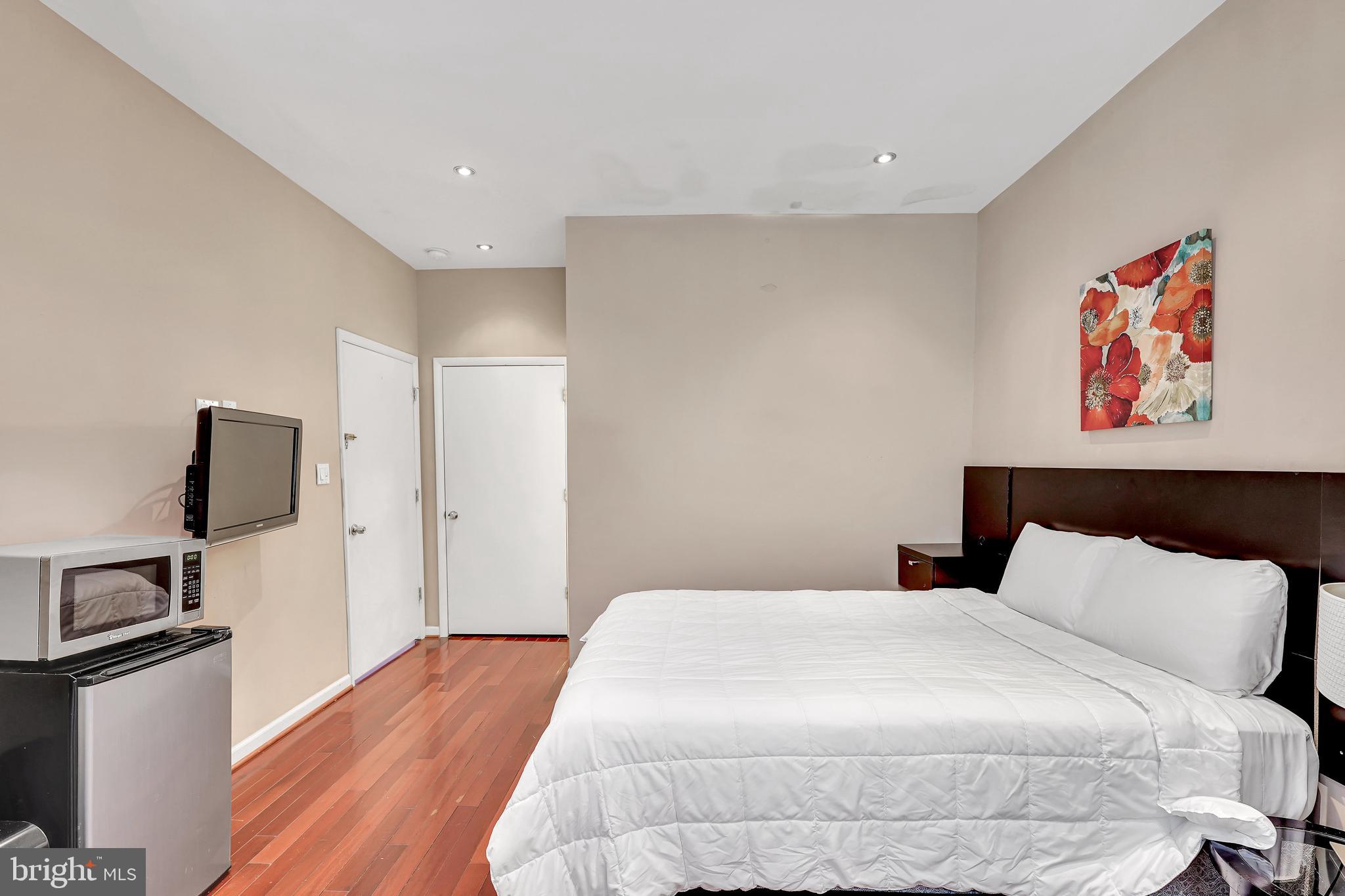 Real estate listing preview #126