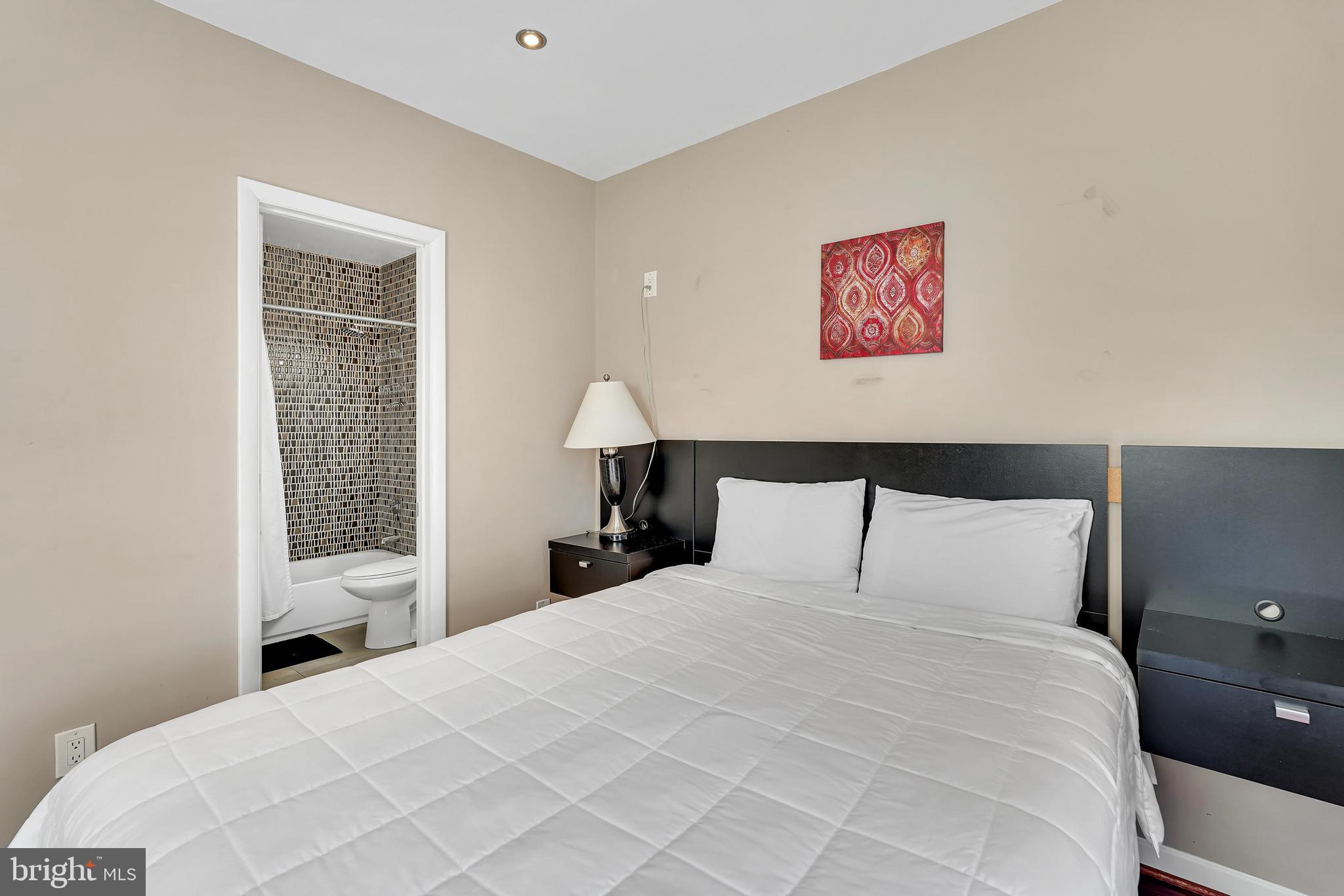 Real estate listing preview #107