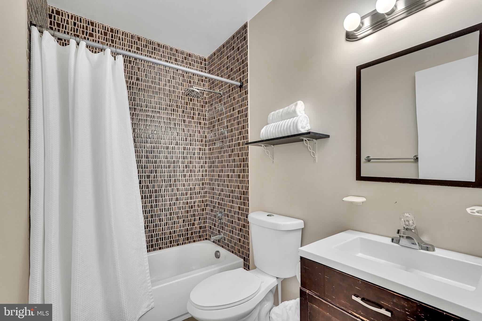 Real estate listing preview #96