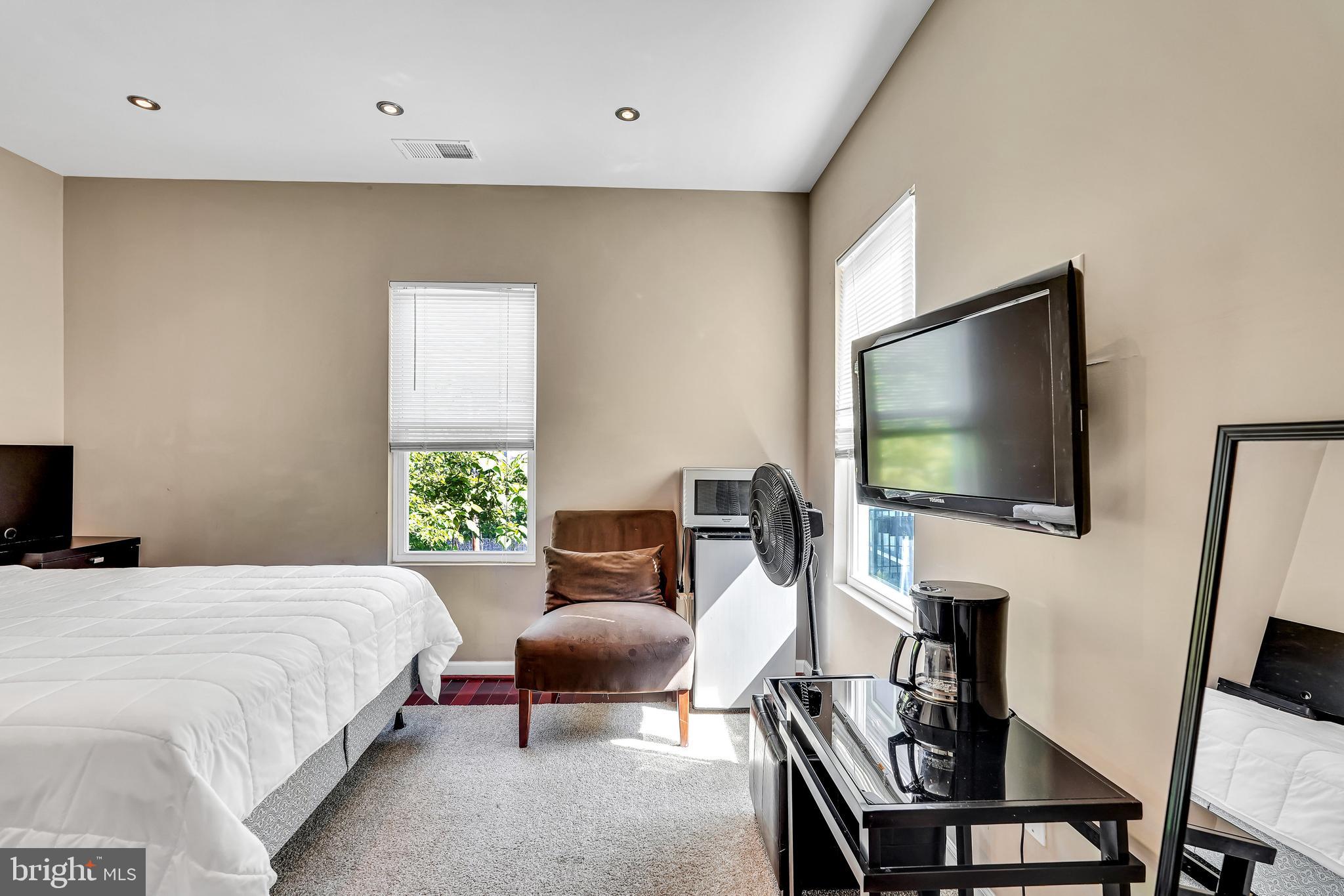 Real estate listing preview #100