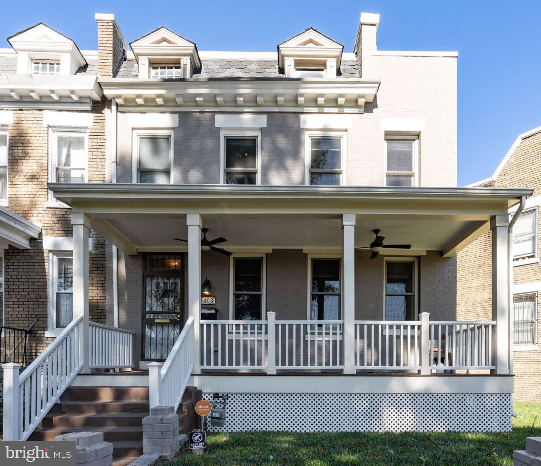 Real estate listing preview #1