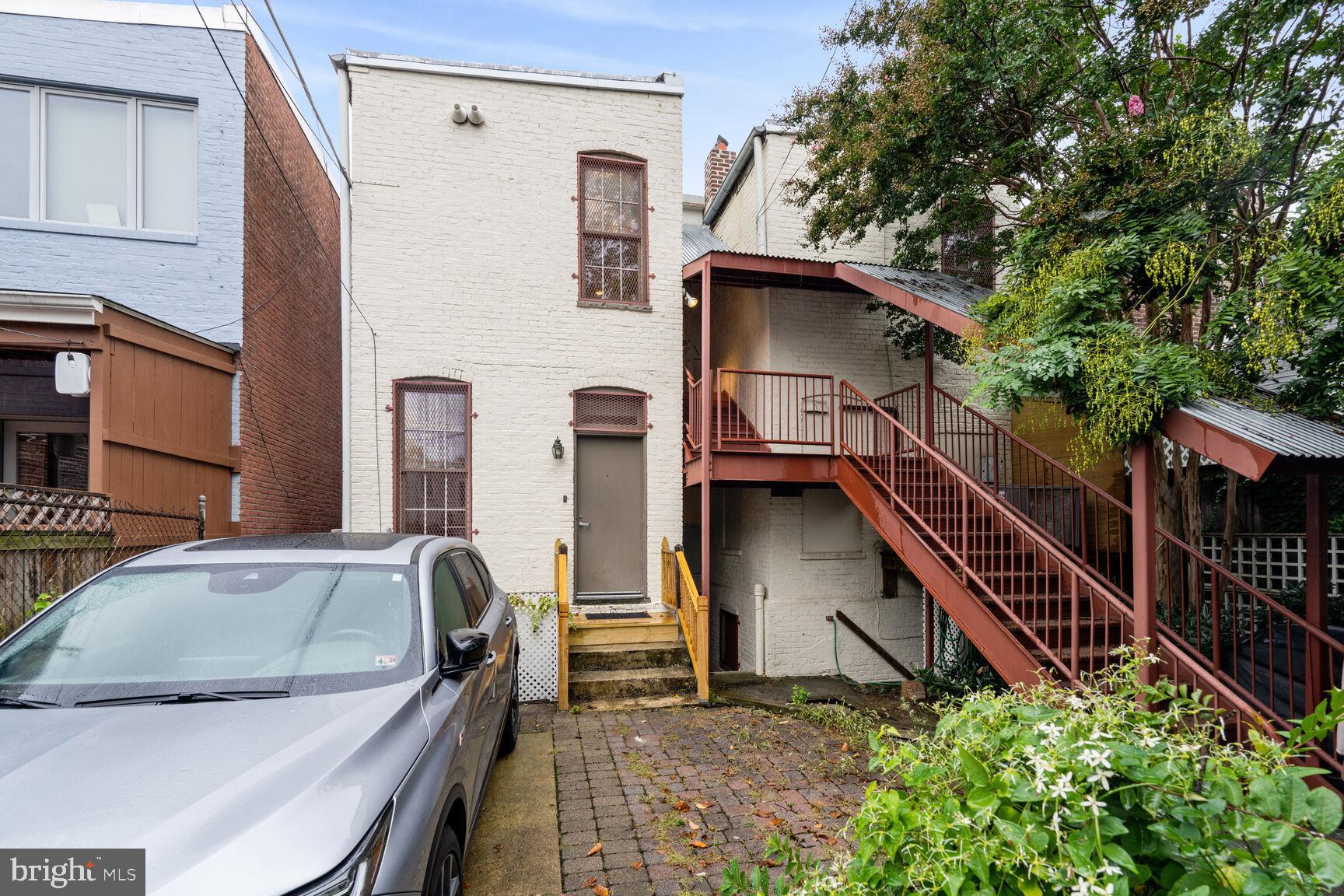 Real estate listing preview #33