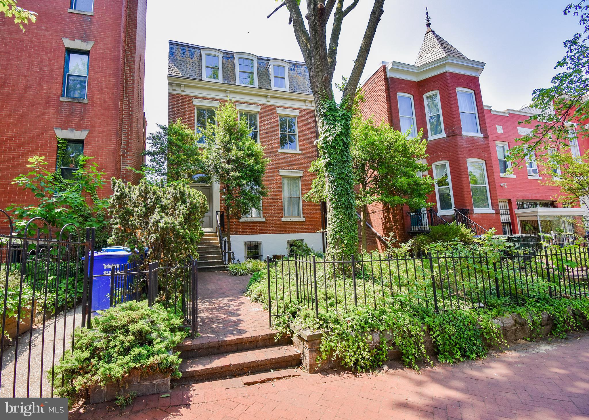 Real estate listing preview #2