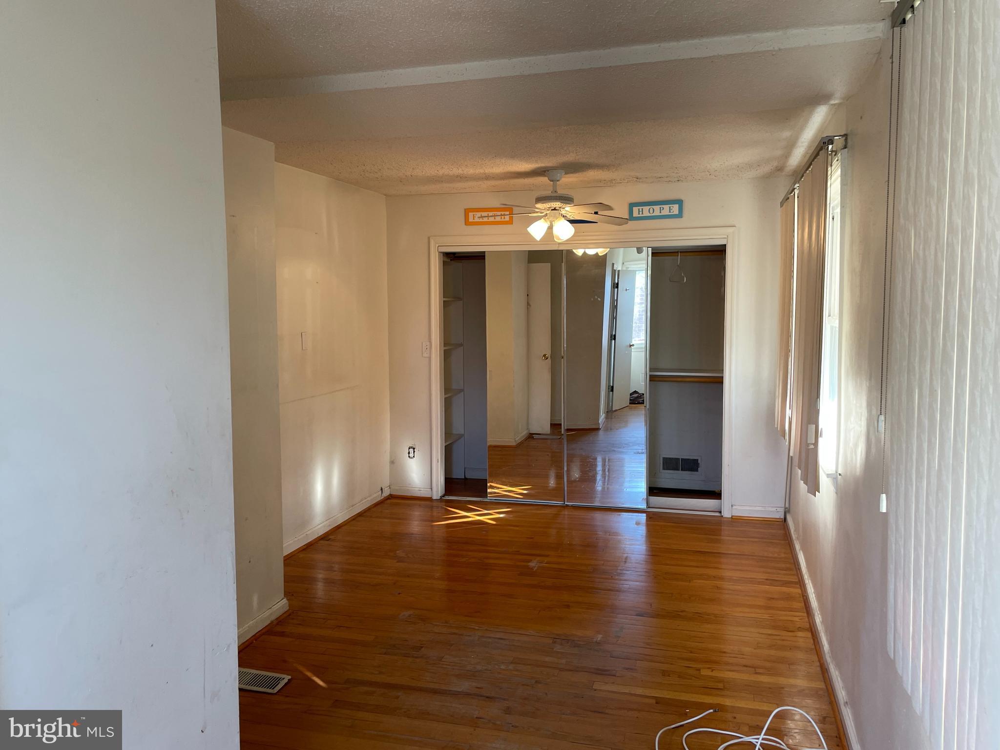 Real estate listing preview #3