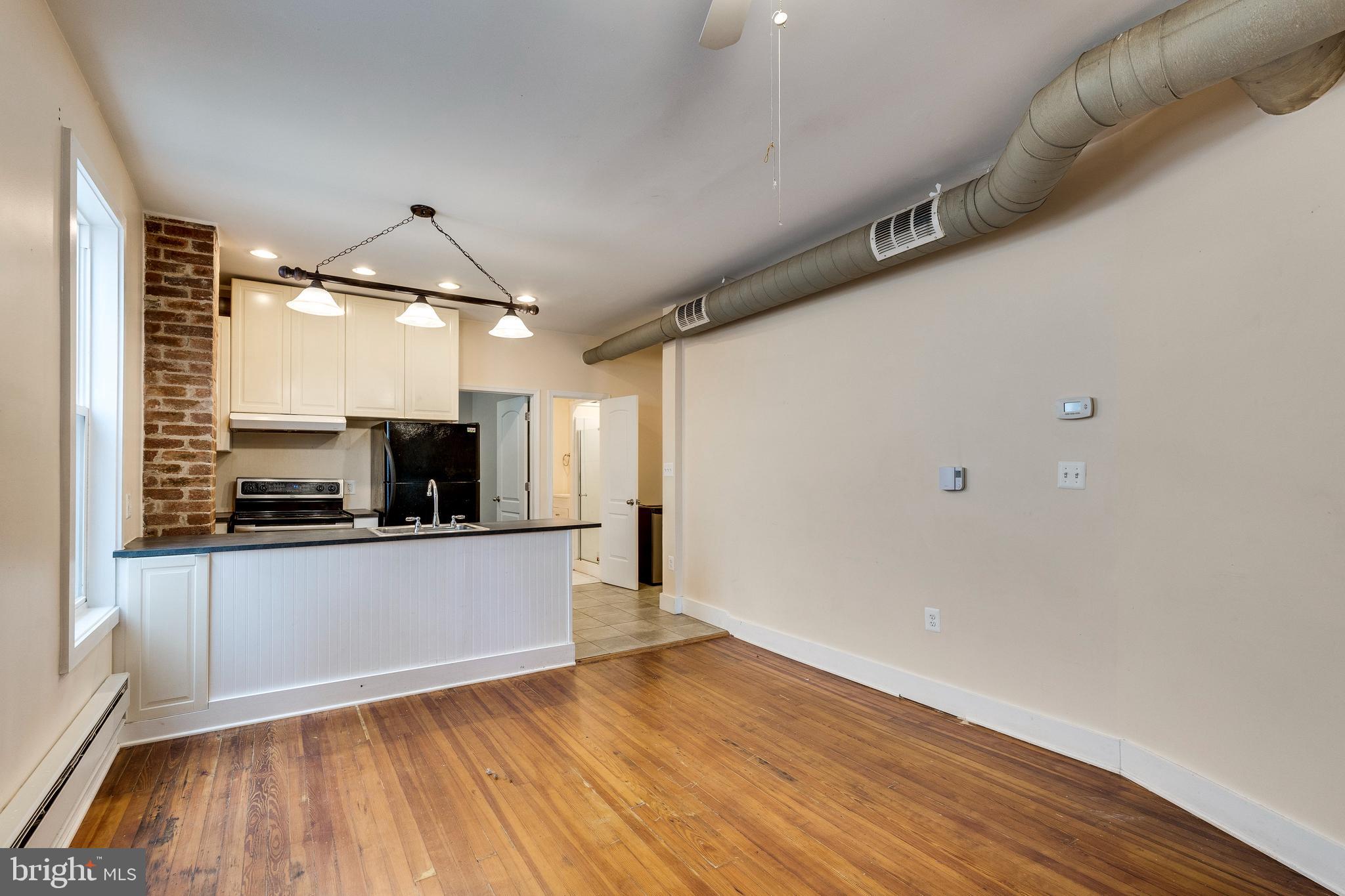 Real estate listing preview #8