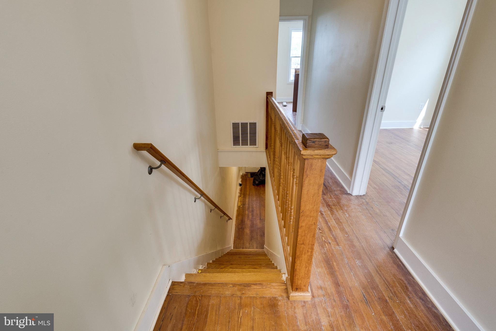 Real estate listing preview #28