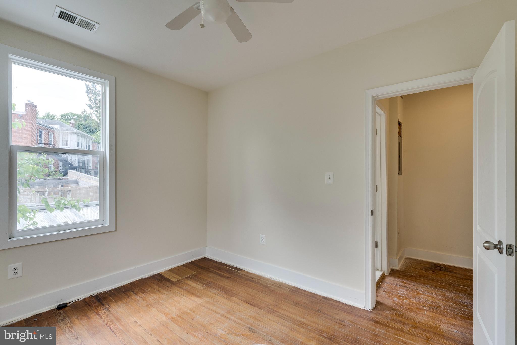 Real estate listing preview #33