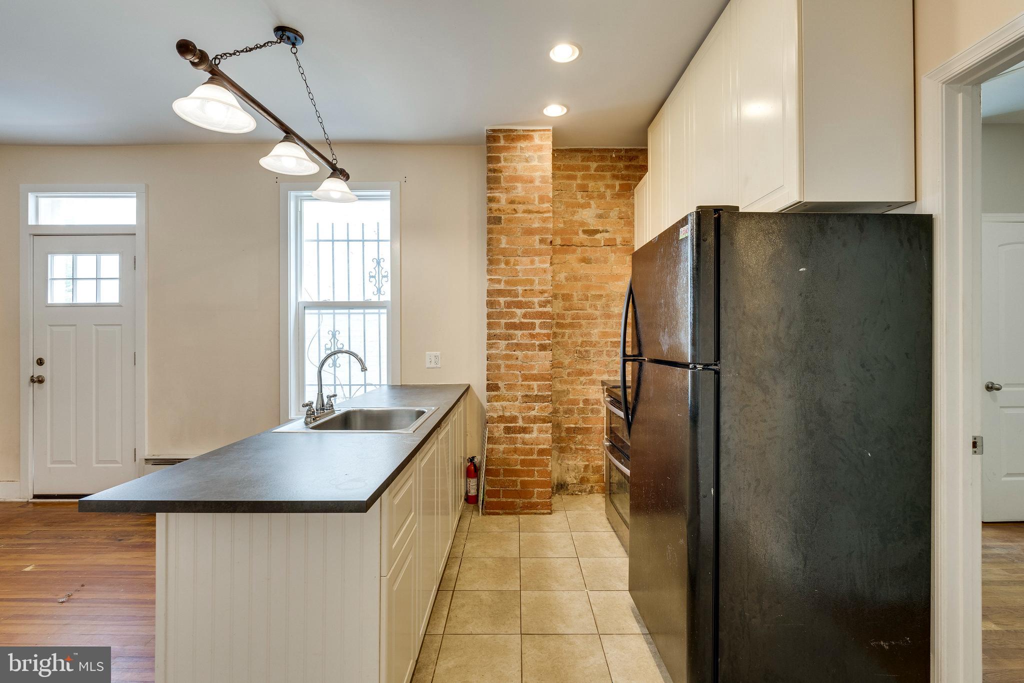 Real estate listing preview #14